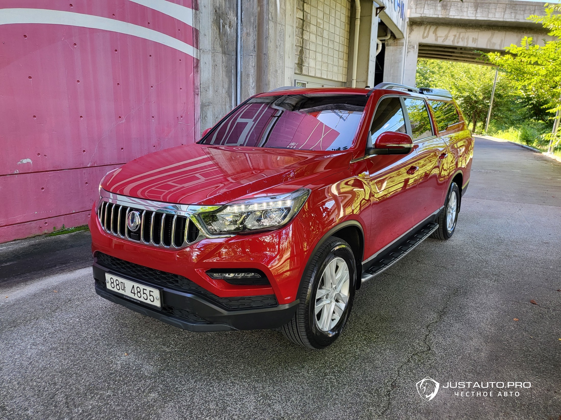 Автомобиль KG_Mobility_Ssangyong Rexton