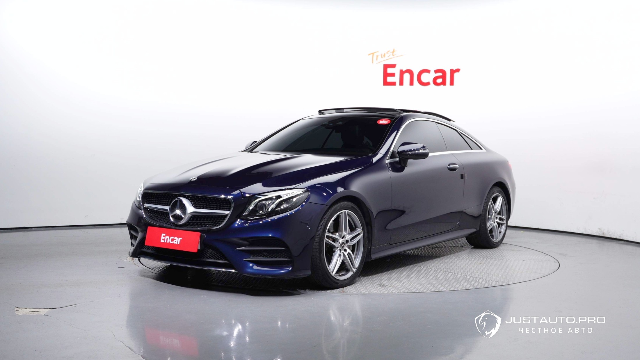 Автомобиль Mercedes-Benz E-Class