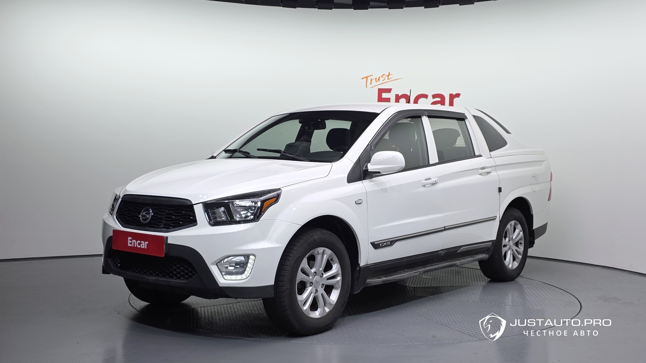 Автомобиль KG_Mobility_Ssangyong KORANDO