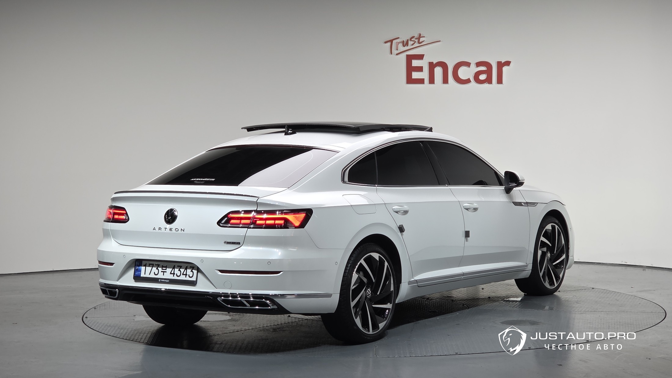 Автомобиль Volkswagen Arteon