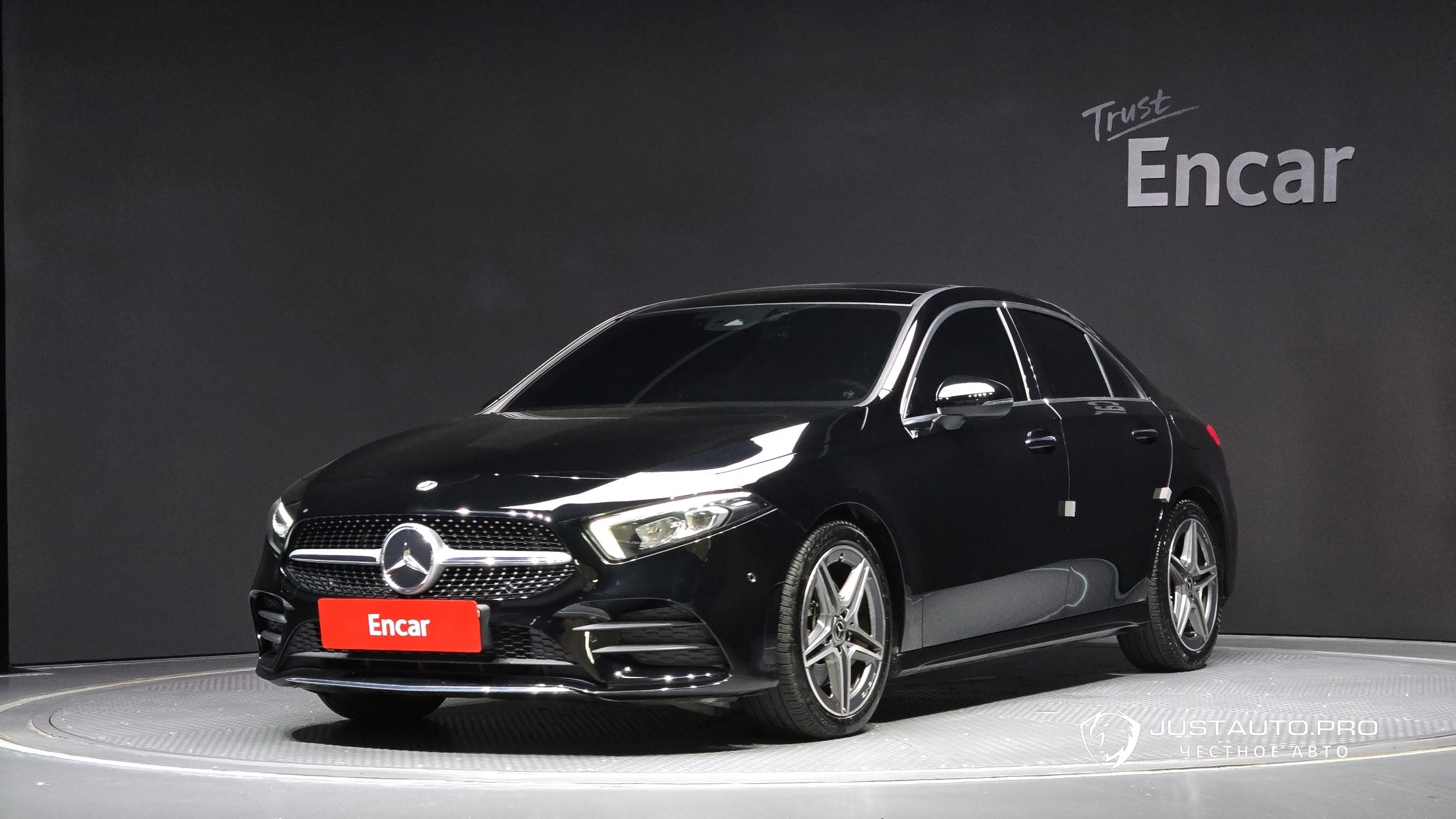 Автомобиль Mercedes-Benz A-Class