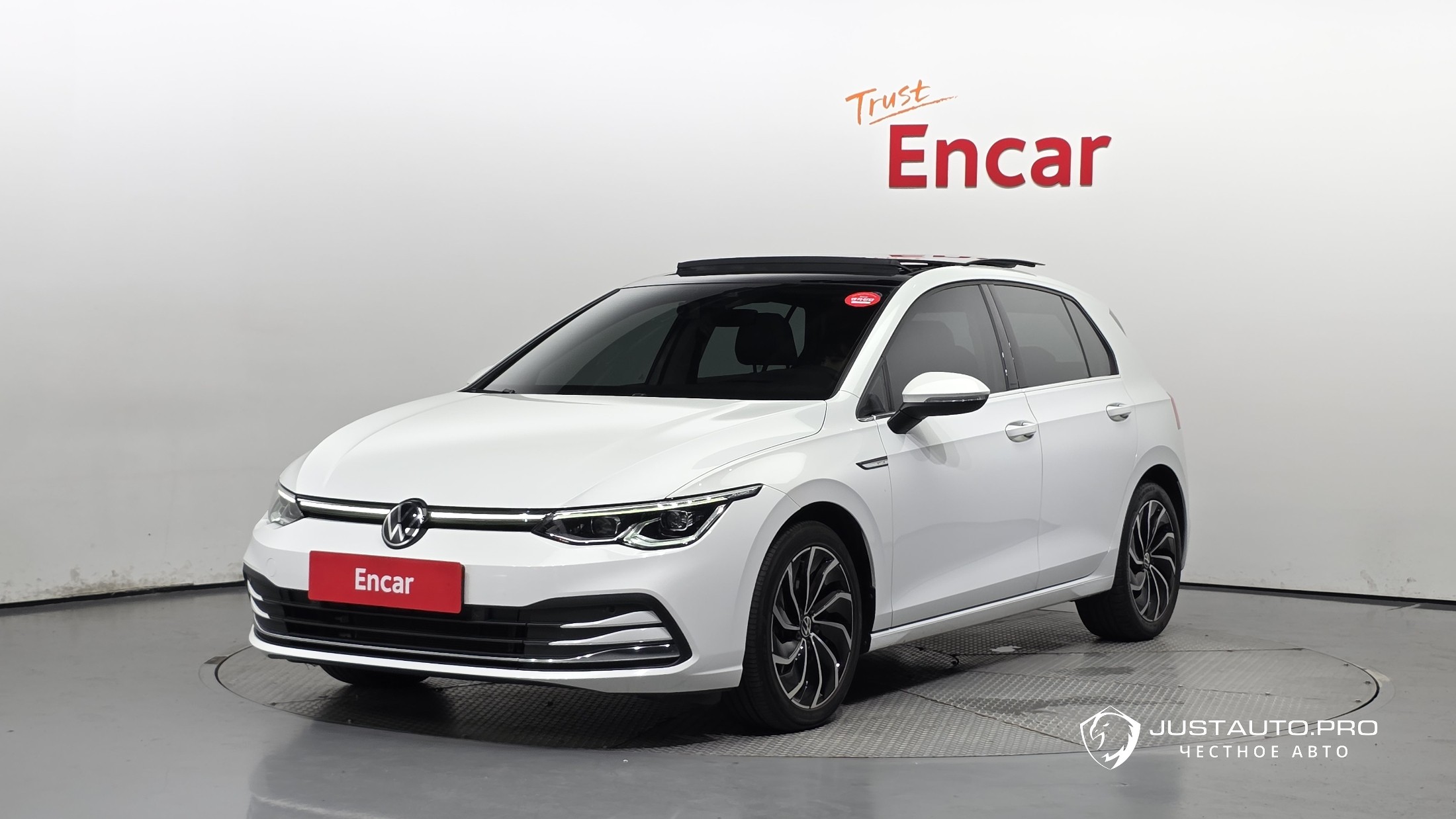 Автомобиль Volkswagen Golf