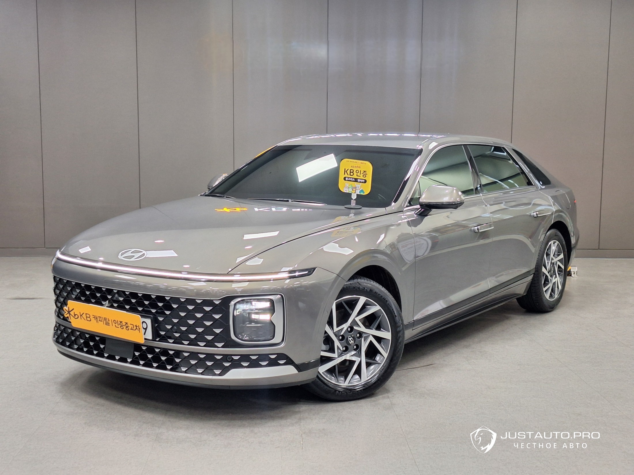 Автомобиль Hyundai Grandeur