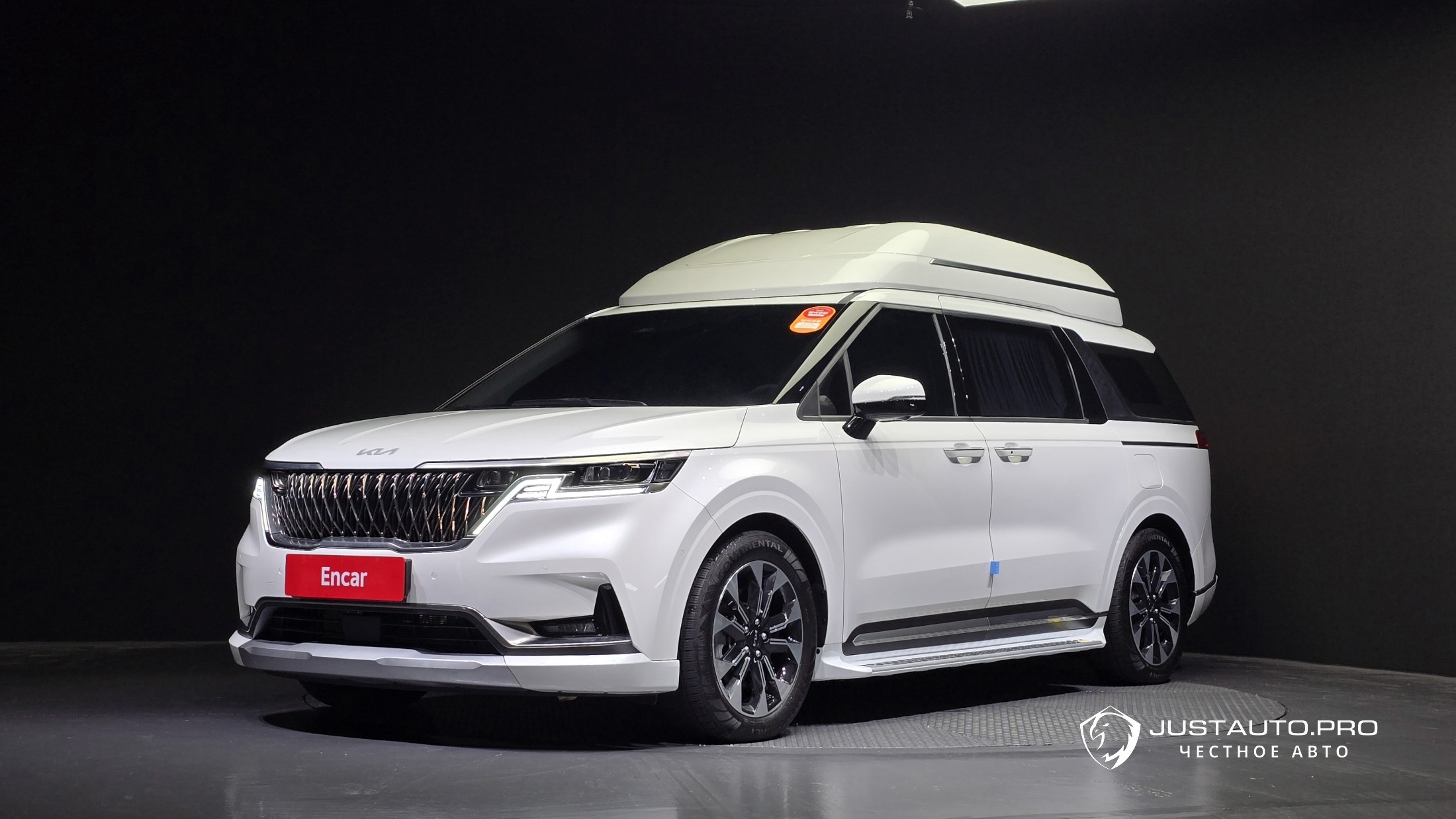 Автомобиль Kia Canival