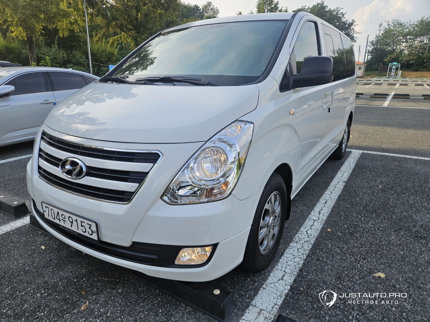 Автомобиль Hyundai Starex