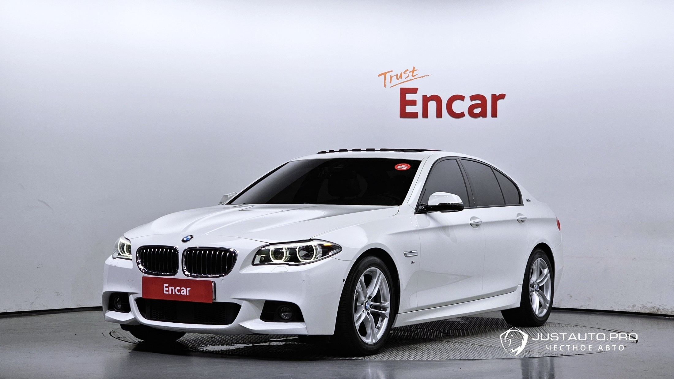 Автомобиль BMW 5-Series