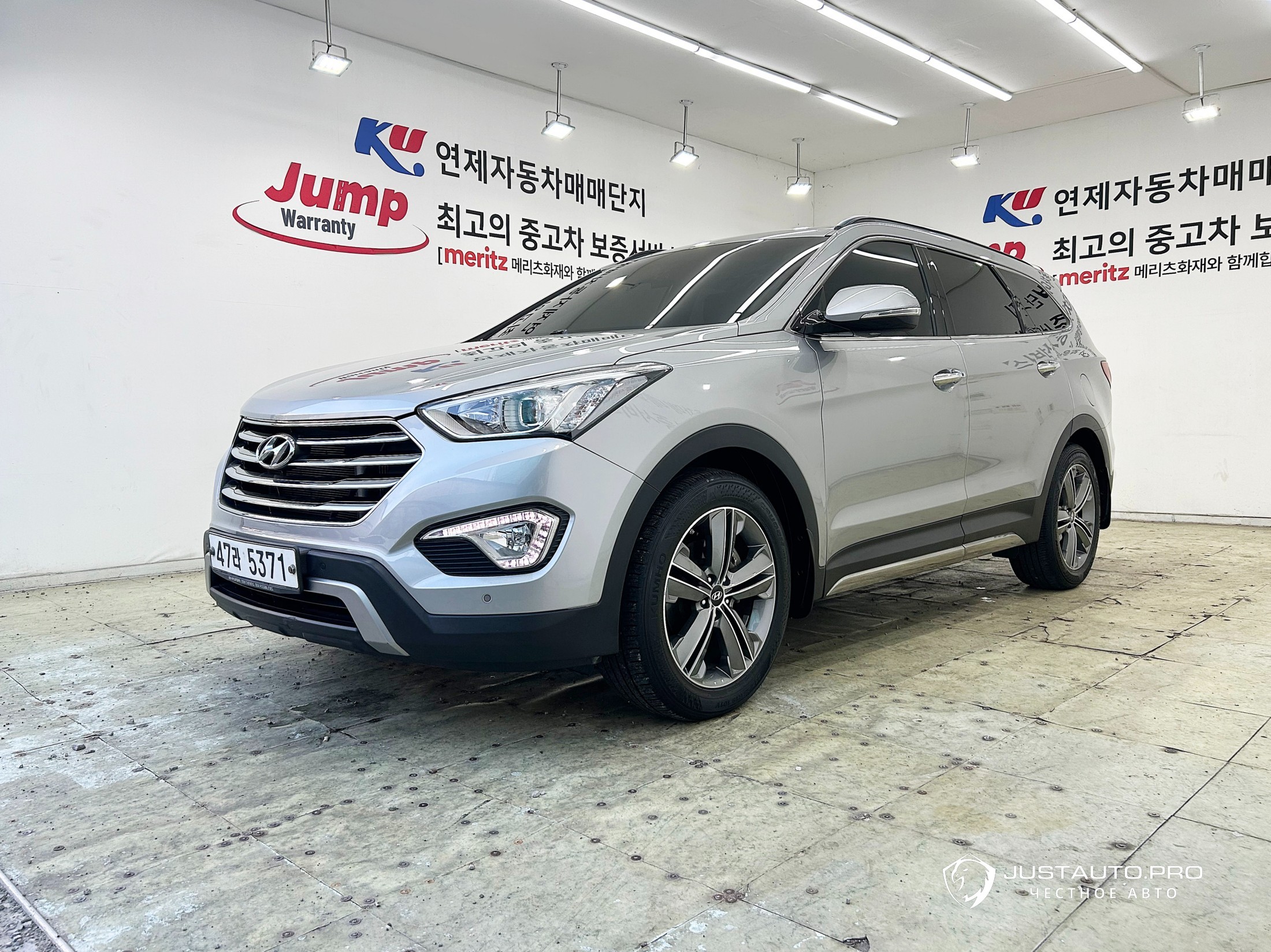 Автомобиль Hyundai Maxcruz