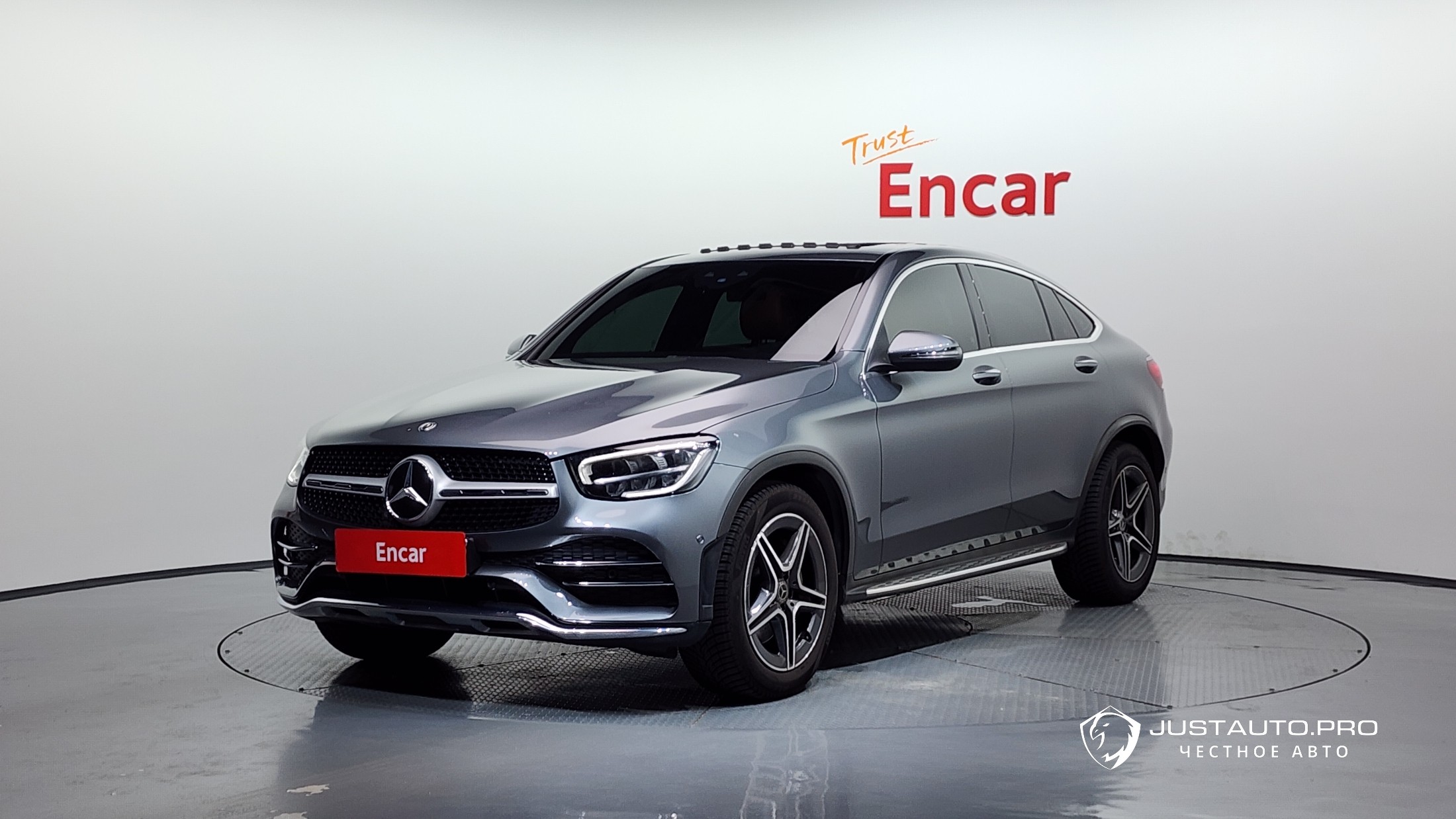 Автомобиль Mercedes-Benz GLC-Class