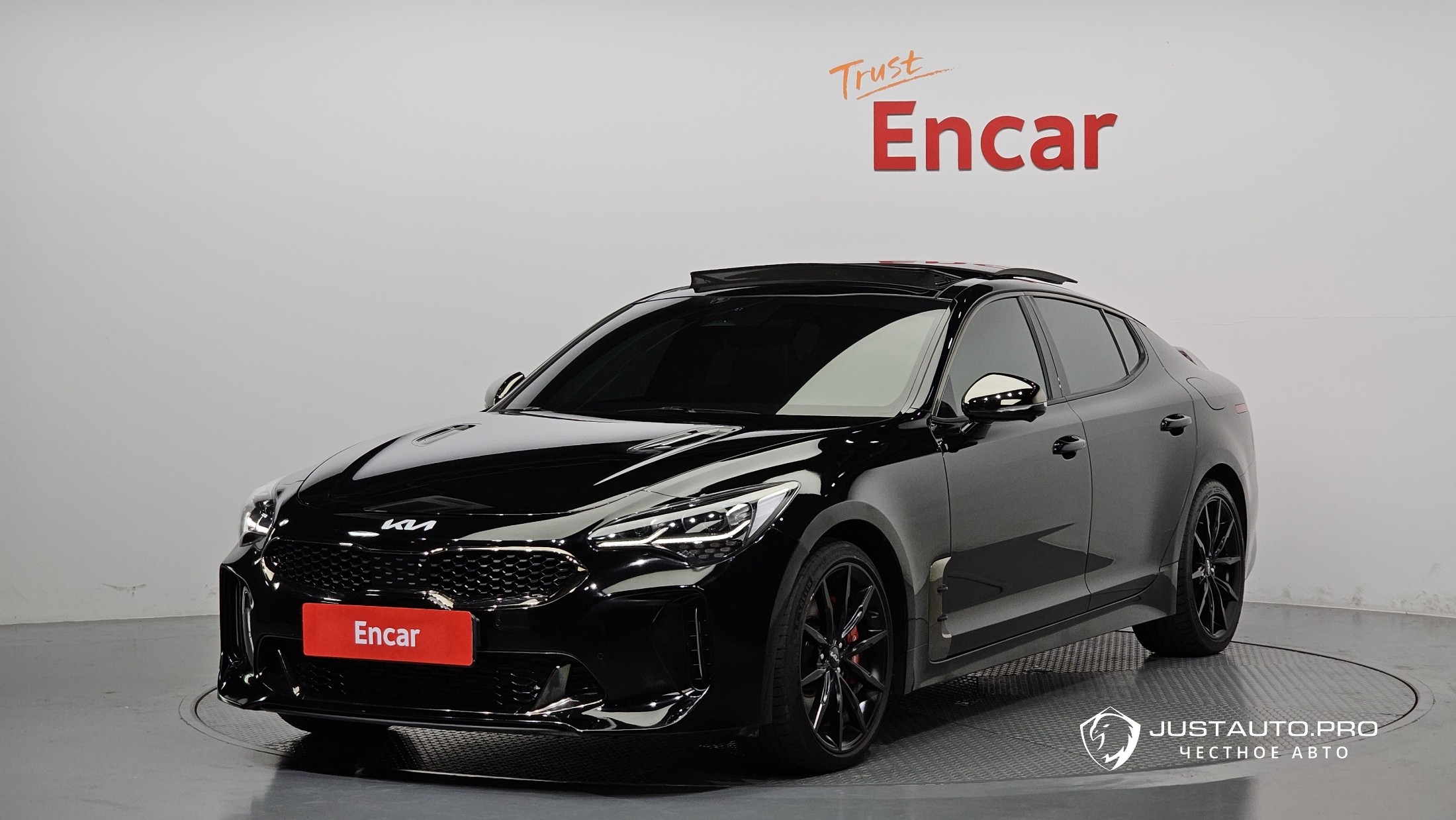 Автомобиль Kia Stinger