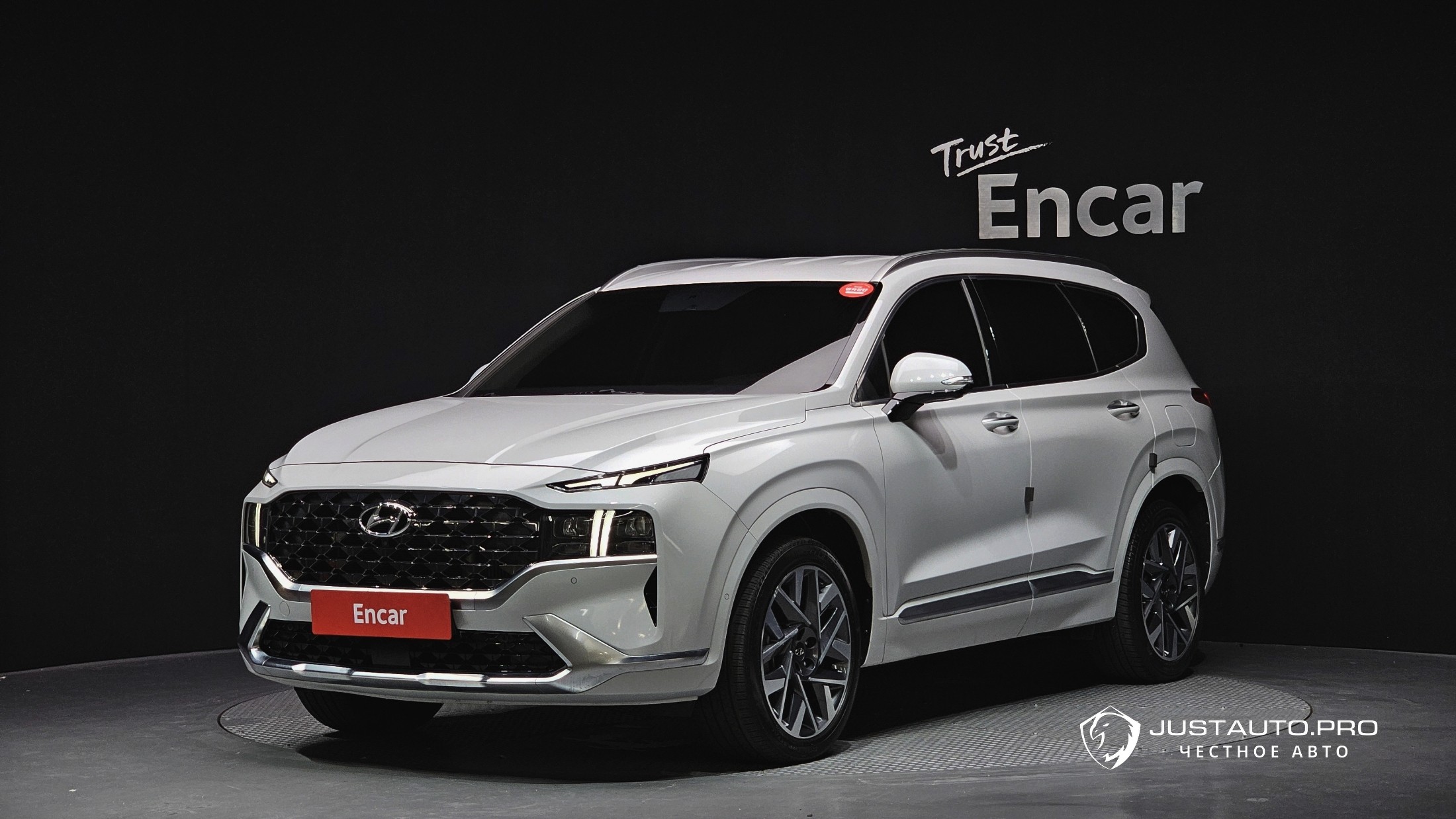 Автомобиль Hyundai Santafe