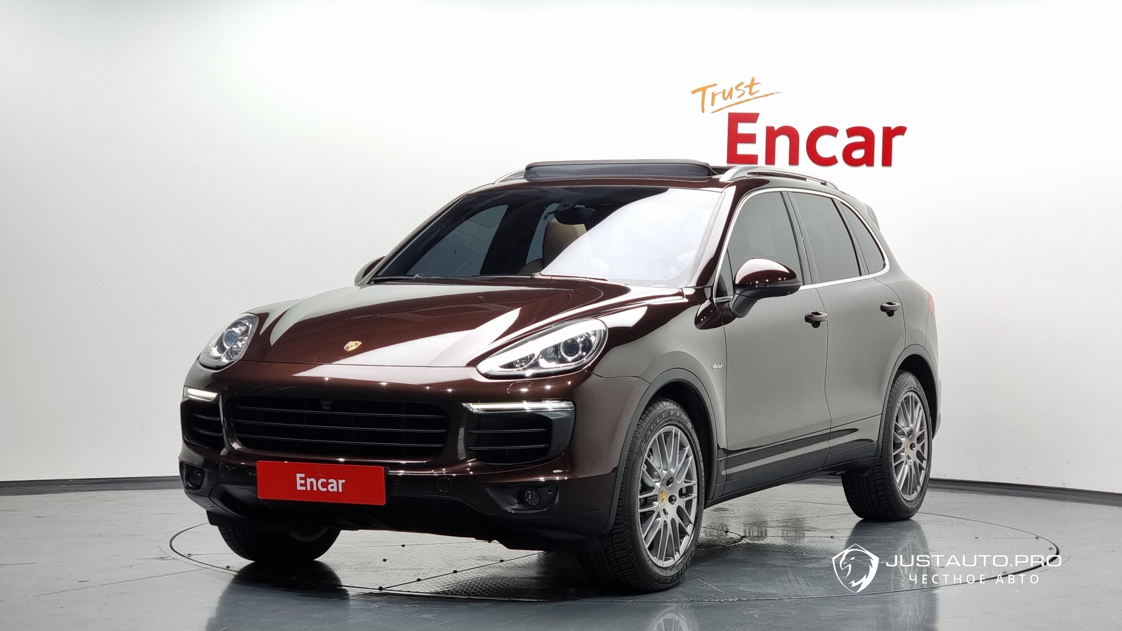 Автомобиль Porsche Cayenne