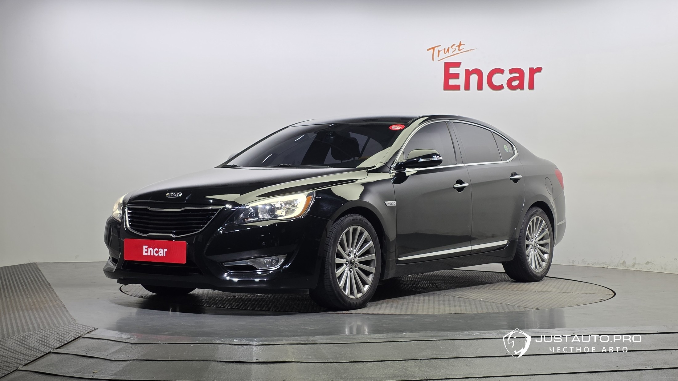 Автомобиль Kia K7