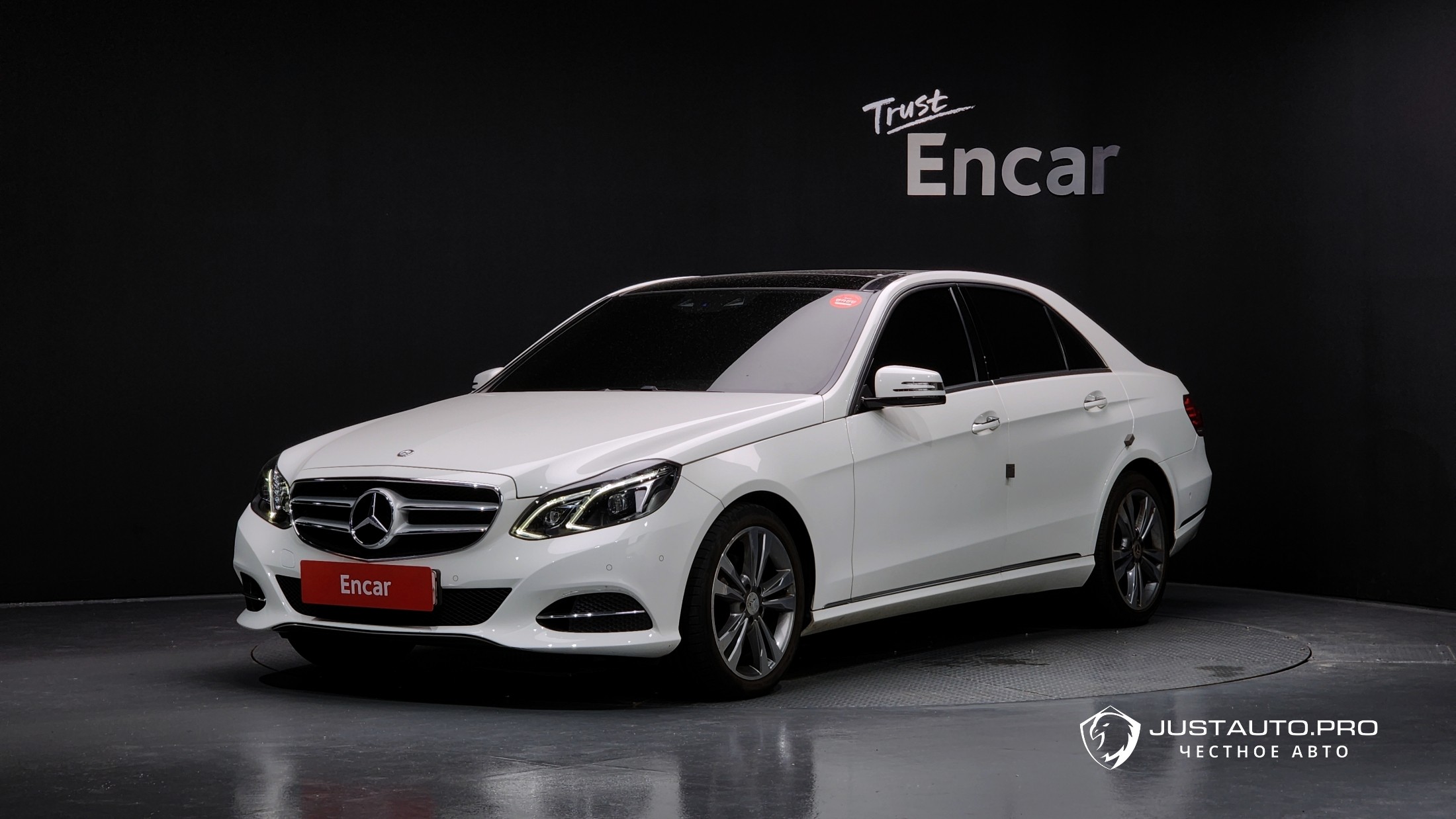 Автомобиль Mercedes-Benz E-Class