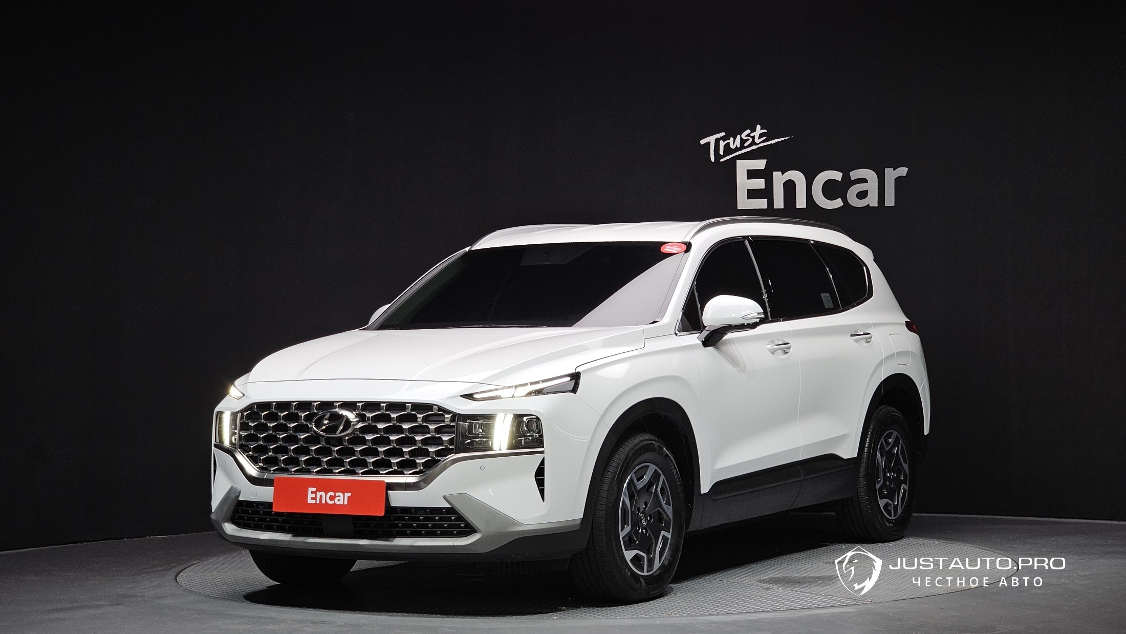 Автомобиль Hyundai Santafe