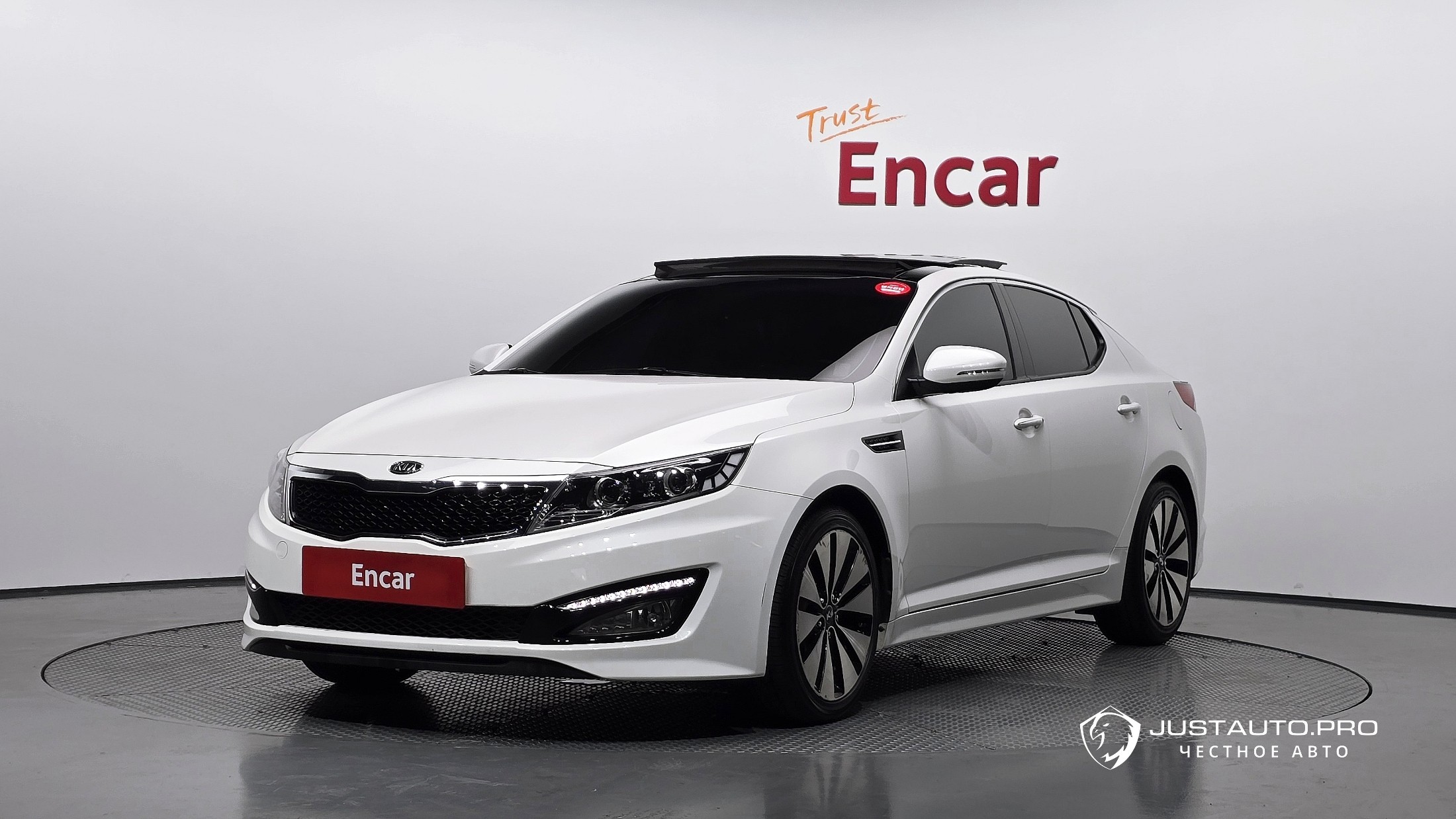 Автомобиль Kia K5