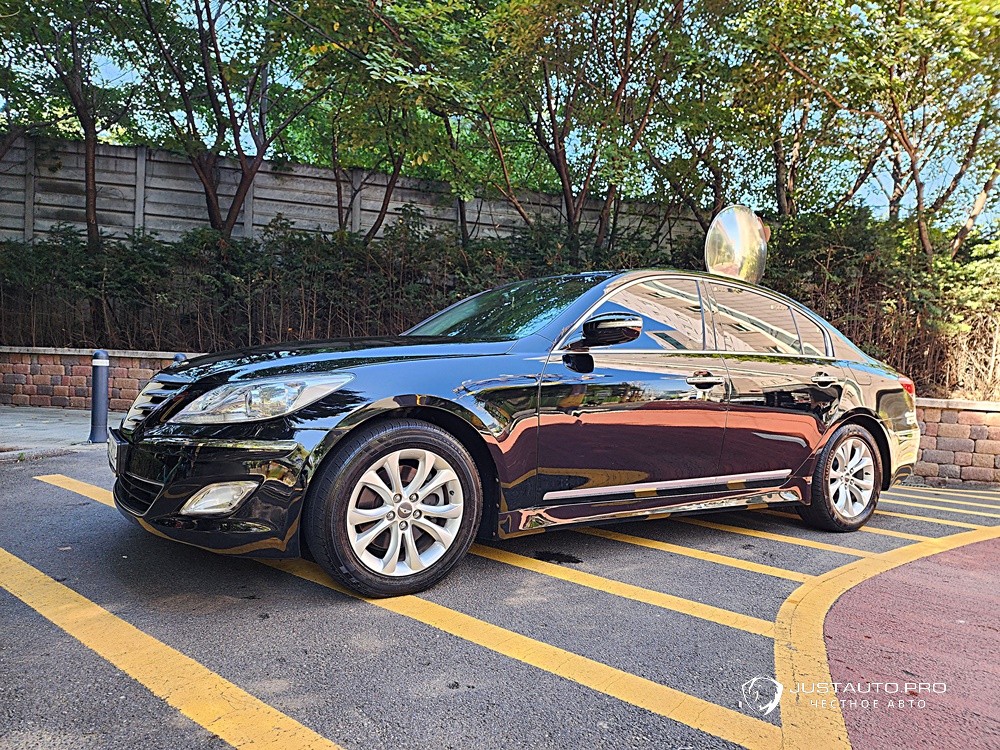 Автомобиль Hyundai Genesis