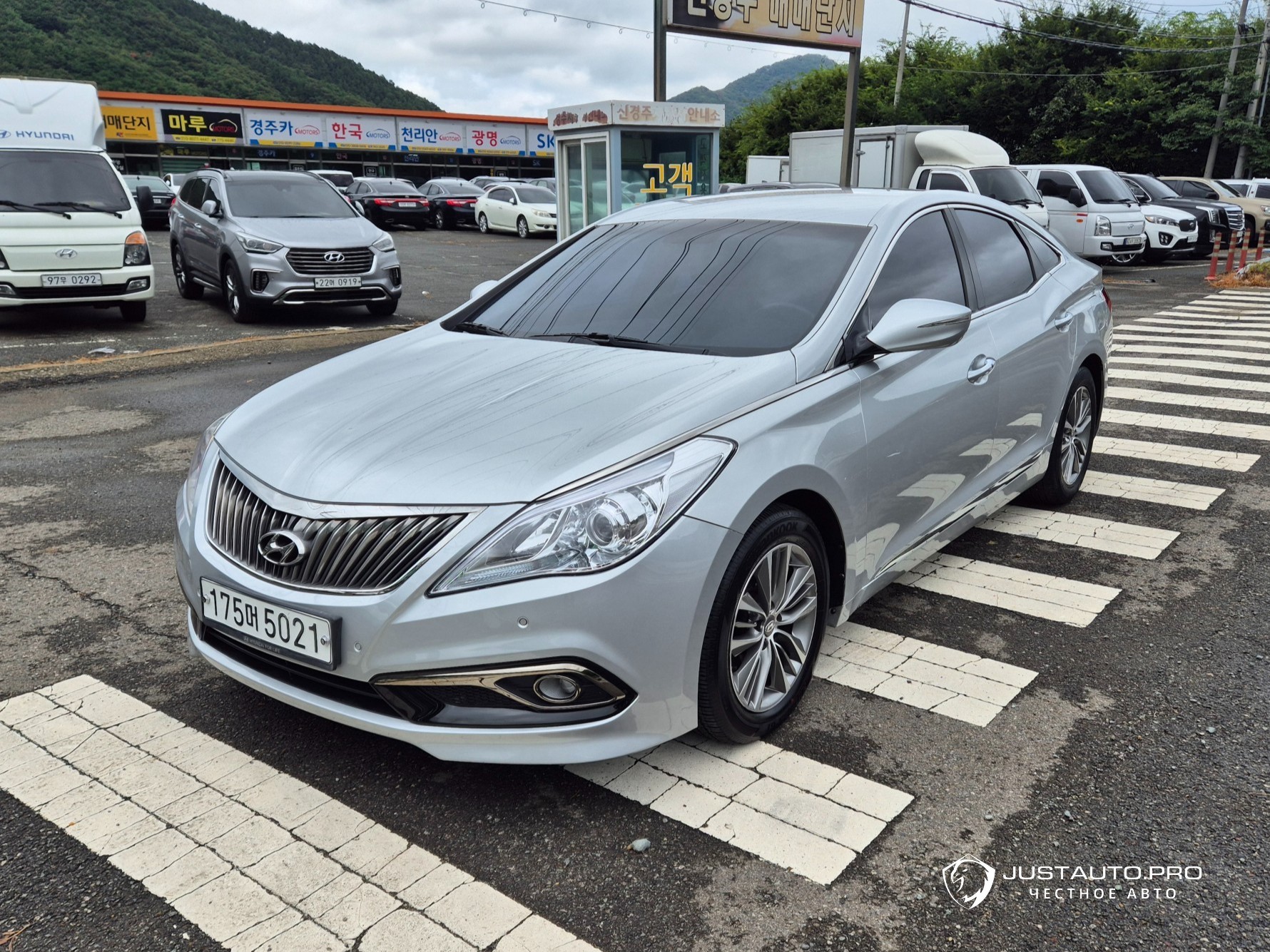 Автомобиль Hyundai Grandeur