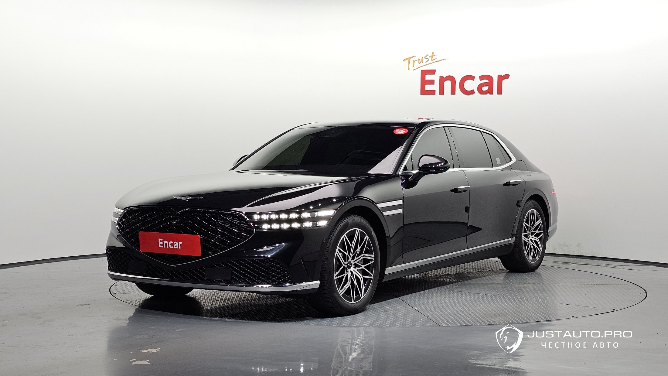 Автомобиль Genesis G90