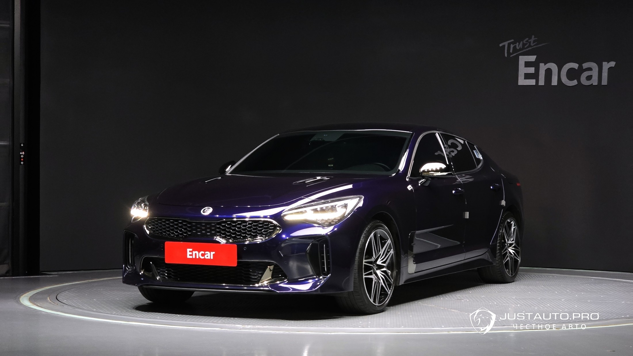 Автомобиль Kia Stinger