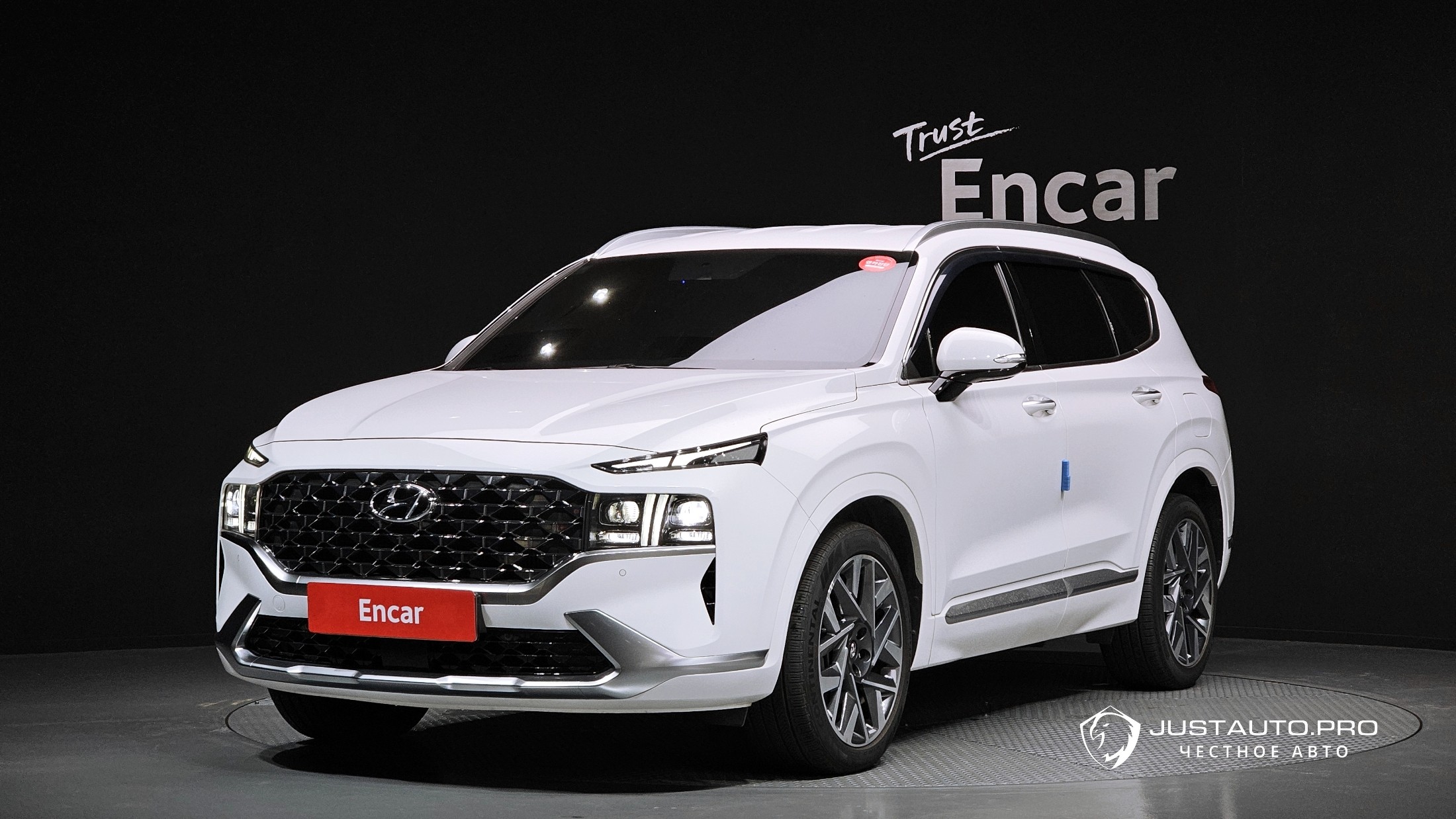 Автомобиль Hyundai Santafe