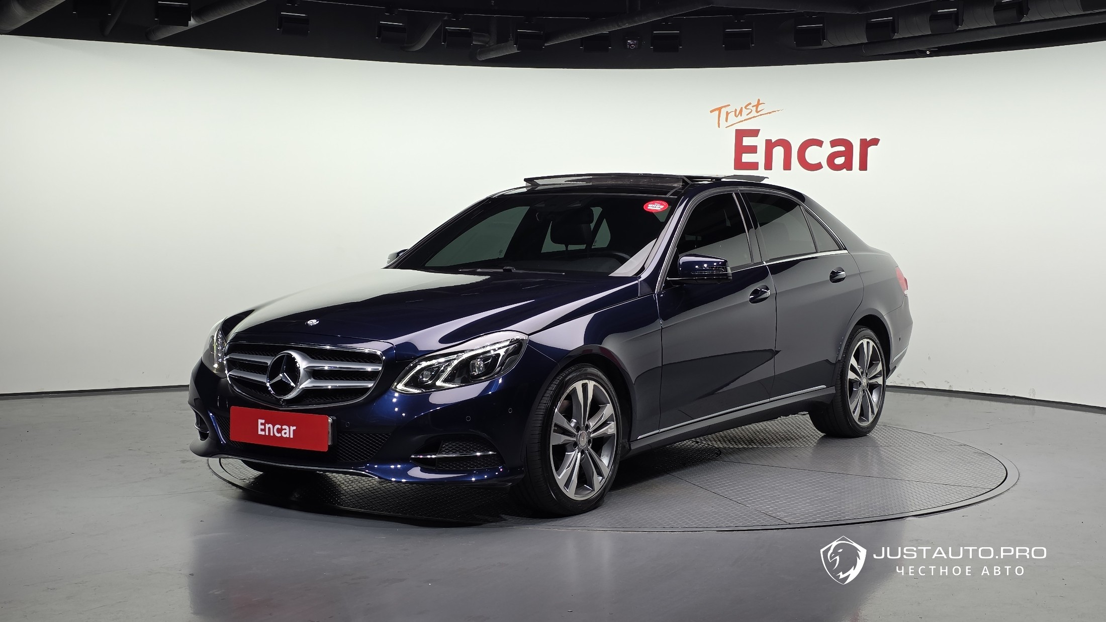 Автомобиль Mercedes-Benz E-Class