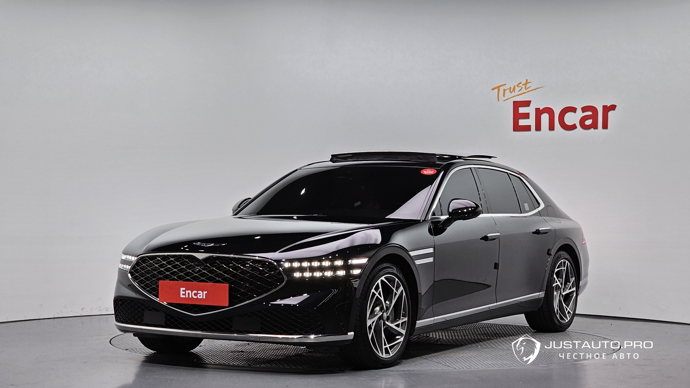 Автомобиль Genesis G90