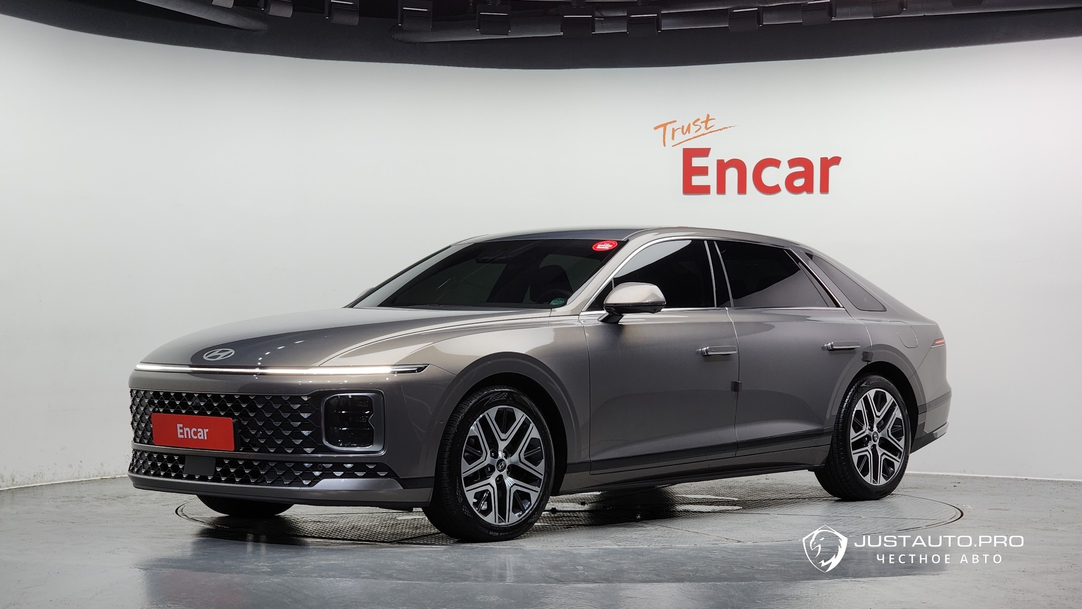 Автомобиль Hyundai Grandeur