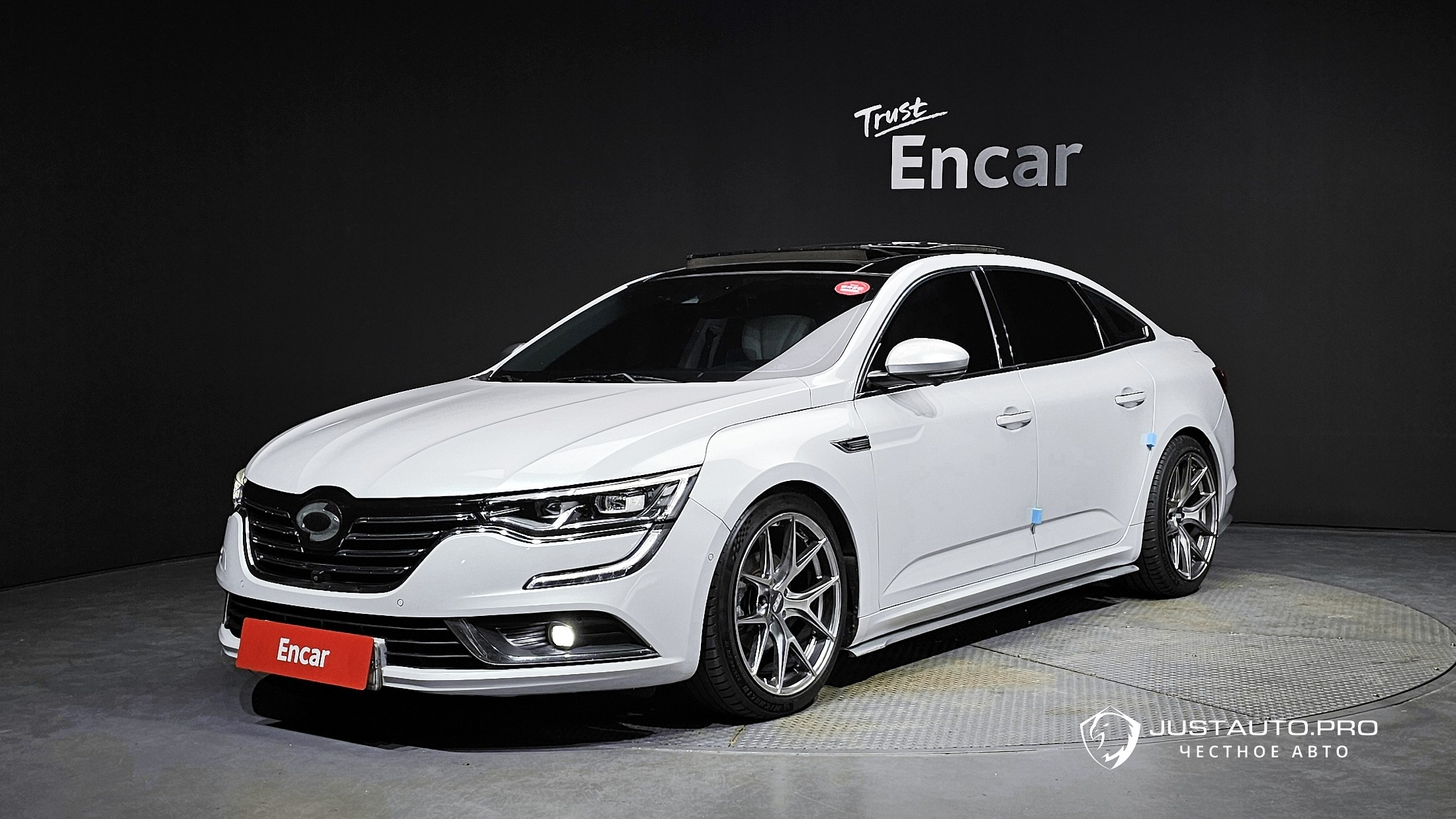 Автомобиль Renault-KoreaSamsung SM6