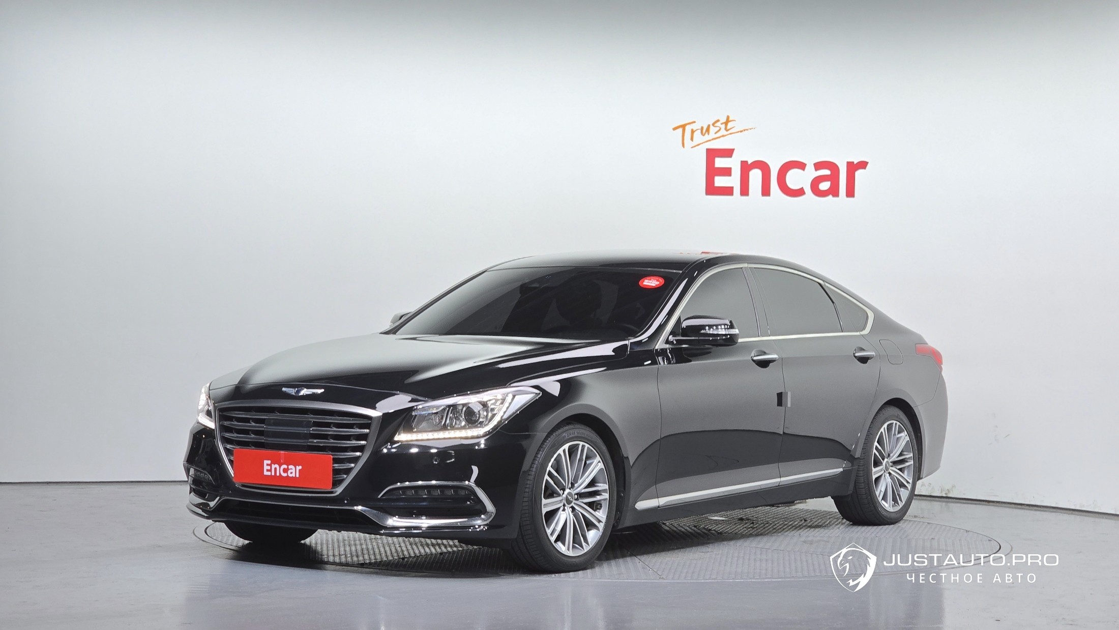 Автомобиль Genesis G80