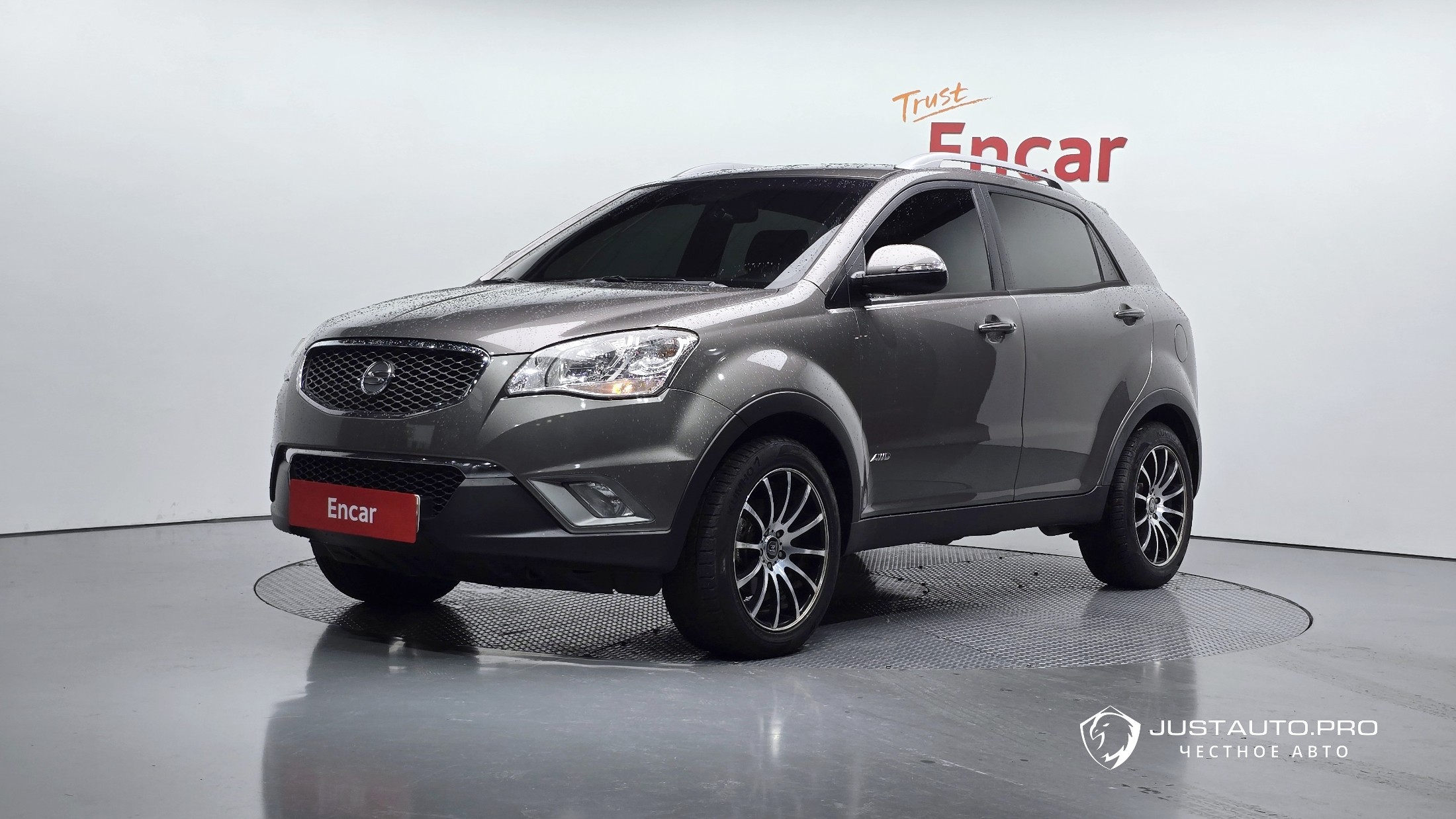 Автомобиль KG_Mobility_Ssangyong KORANDO