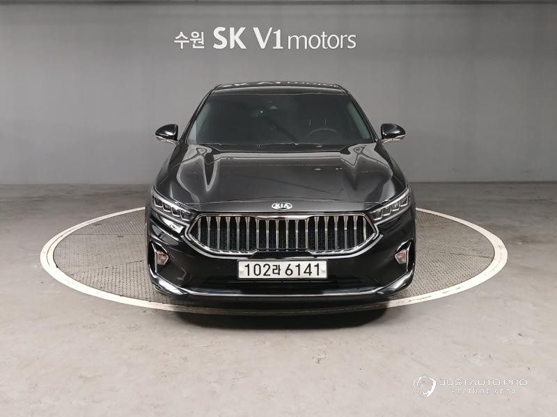 Автомобиль Kia K7