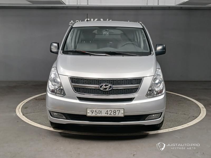 Автомобиль Hyundai Starex