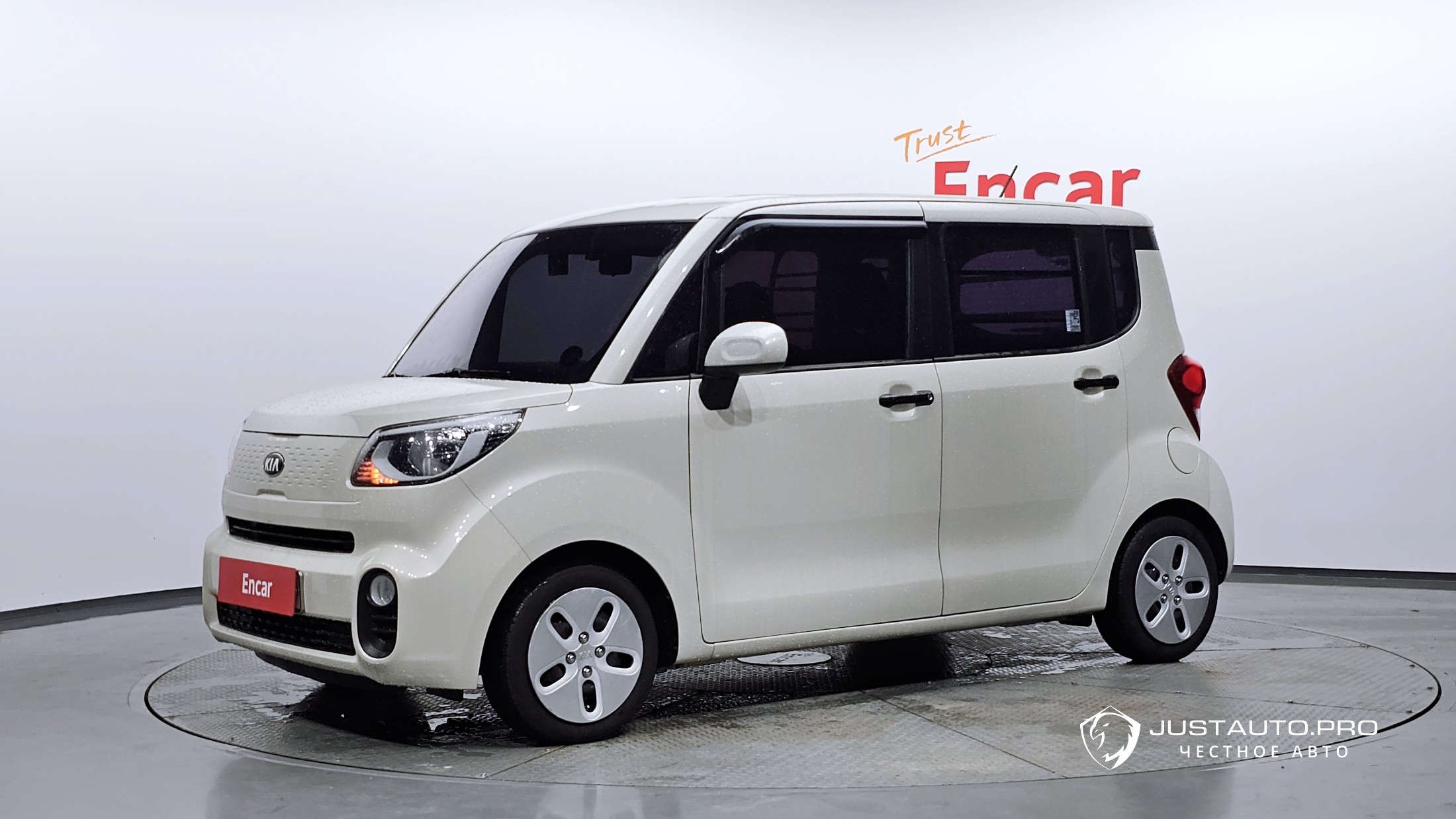 Автомобиль Kia RAY