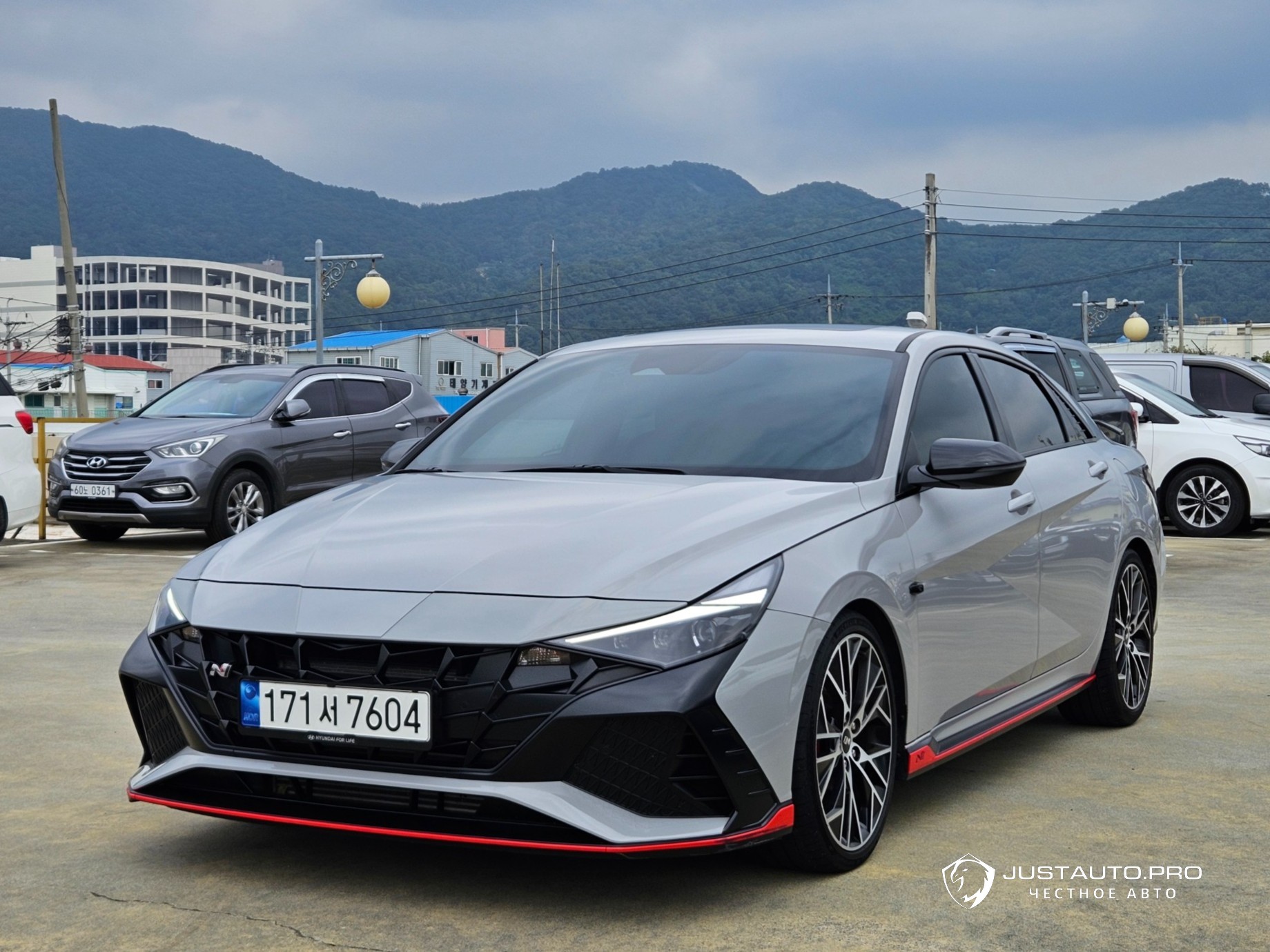 Автомобиль Hyundai AVANTE