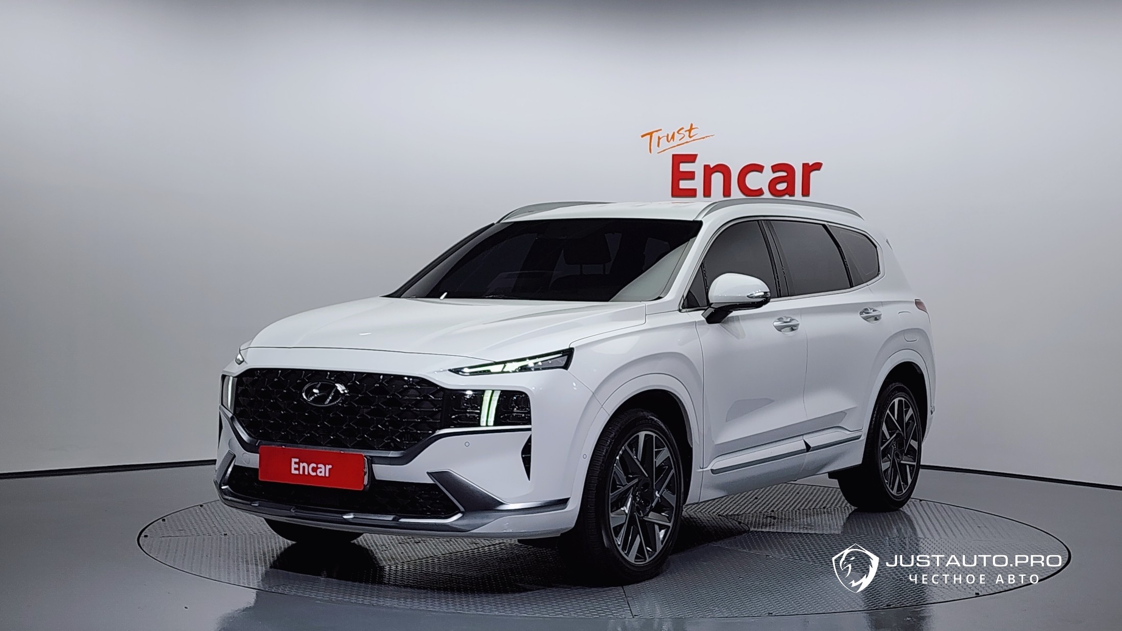 Автомобиль Hyundai Santafe