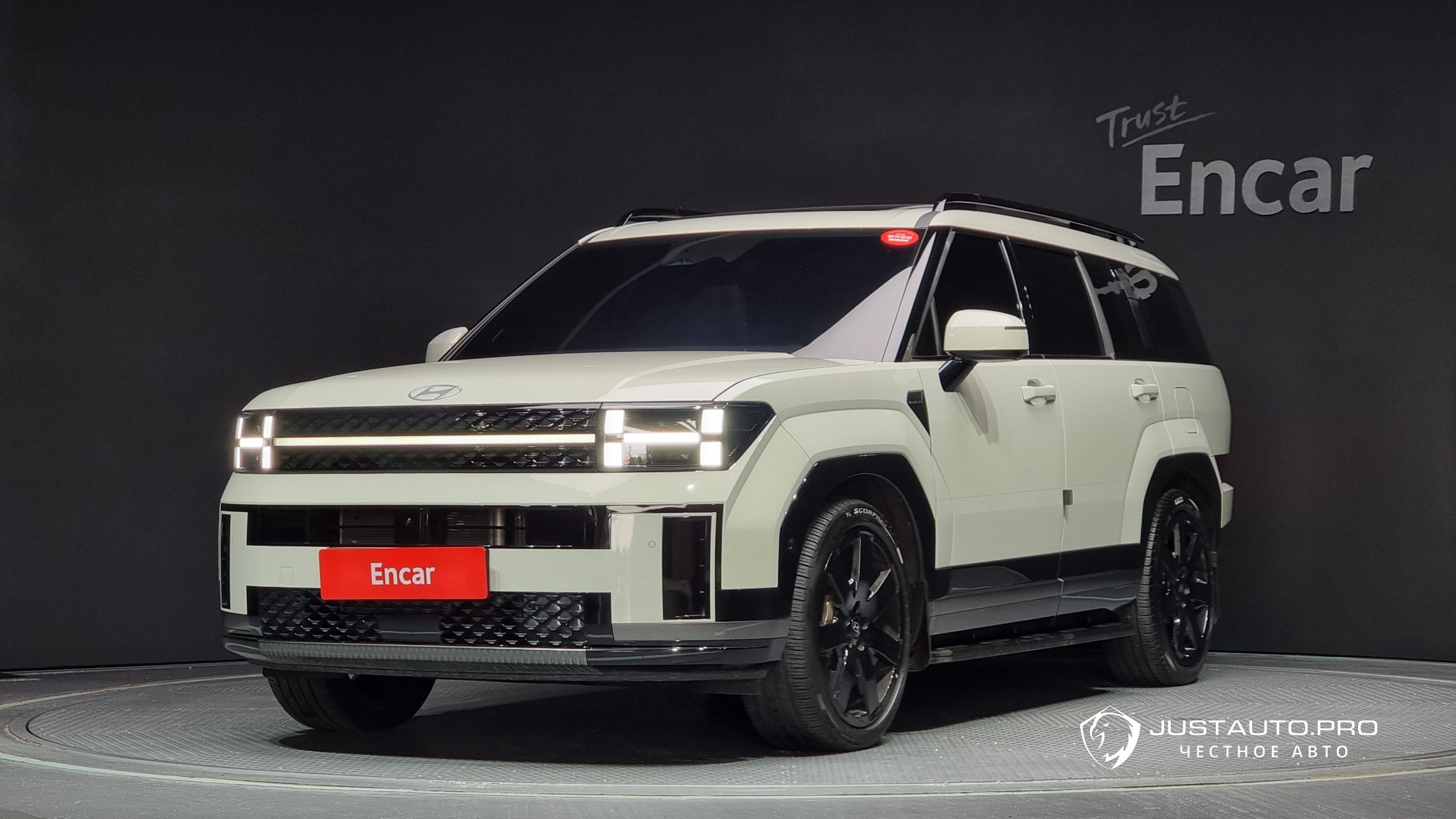 Автомобиль Hyundai Santafe