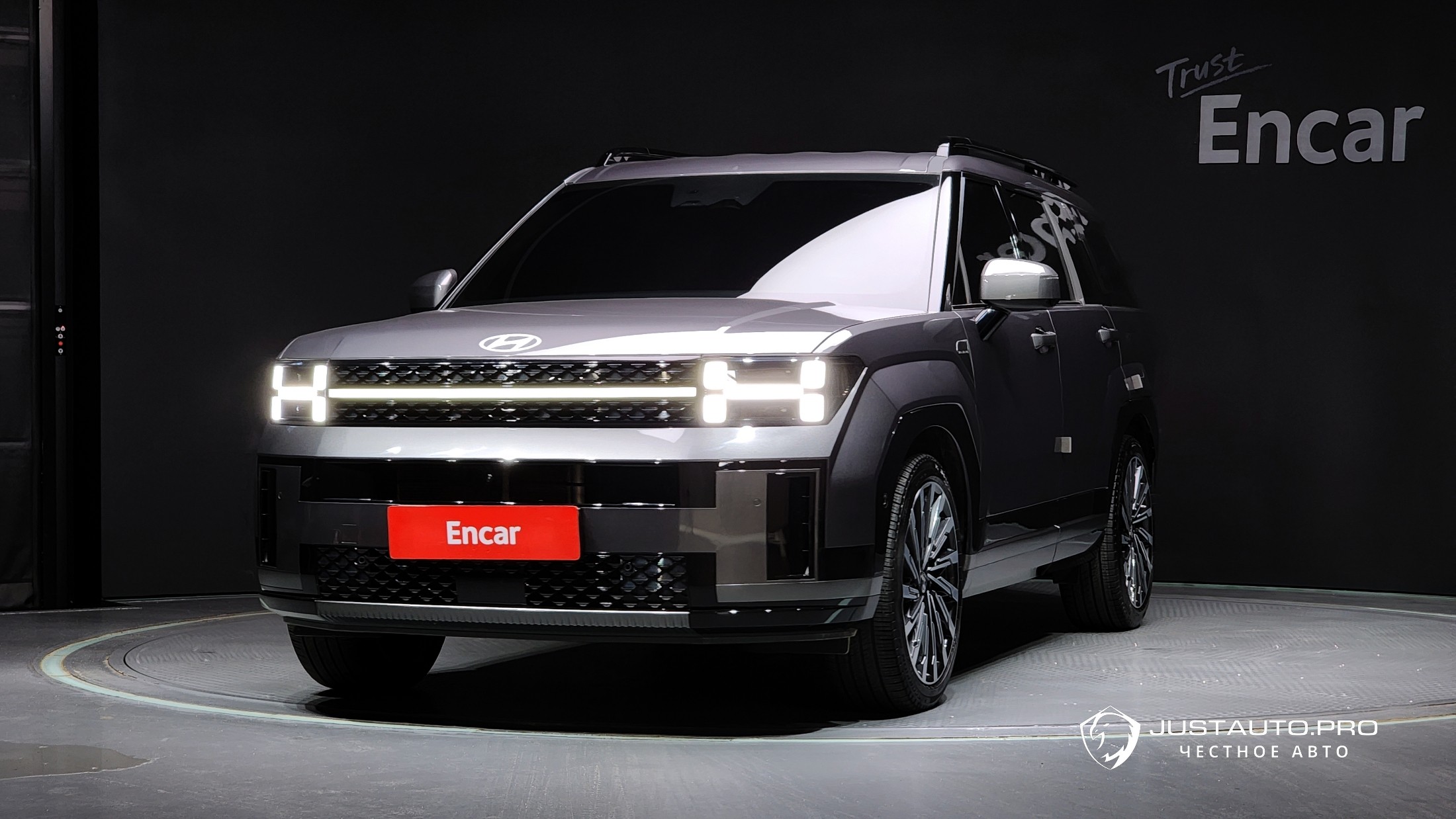 Автомобиль Hyundai Santafe