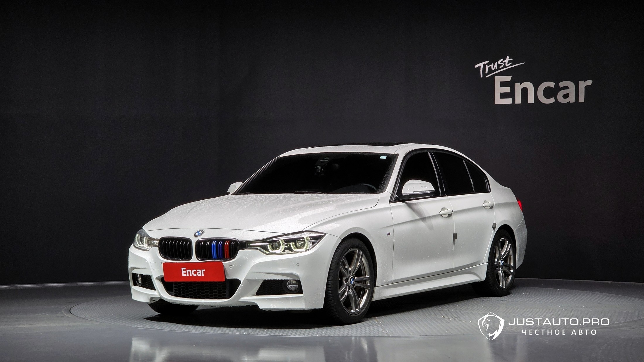 Автомобиль BMW 3-Series