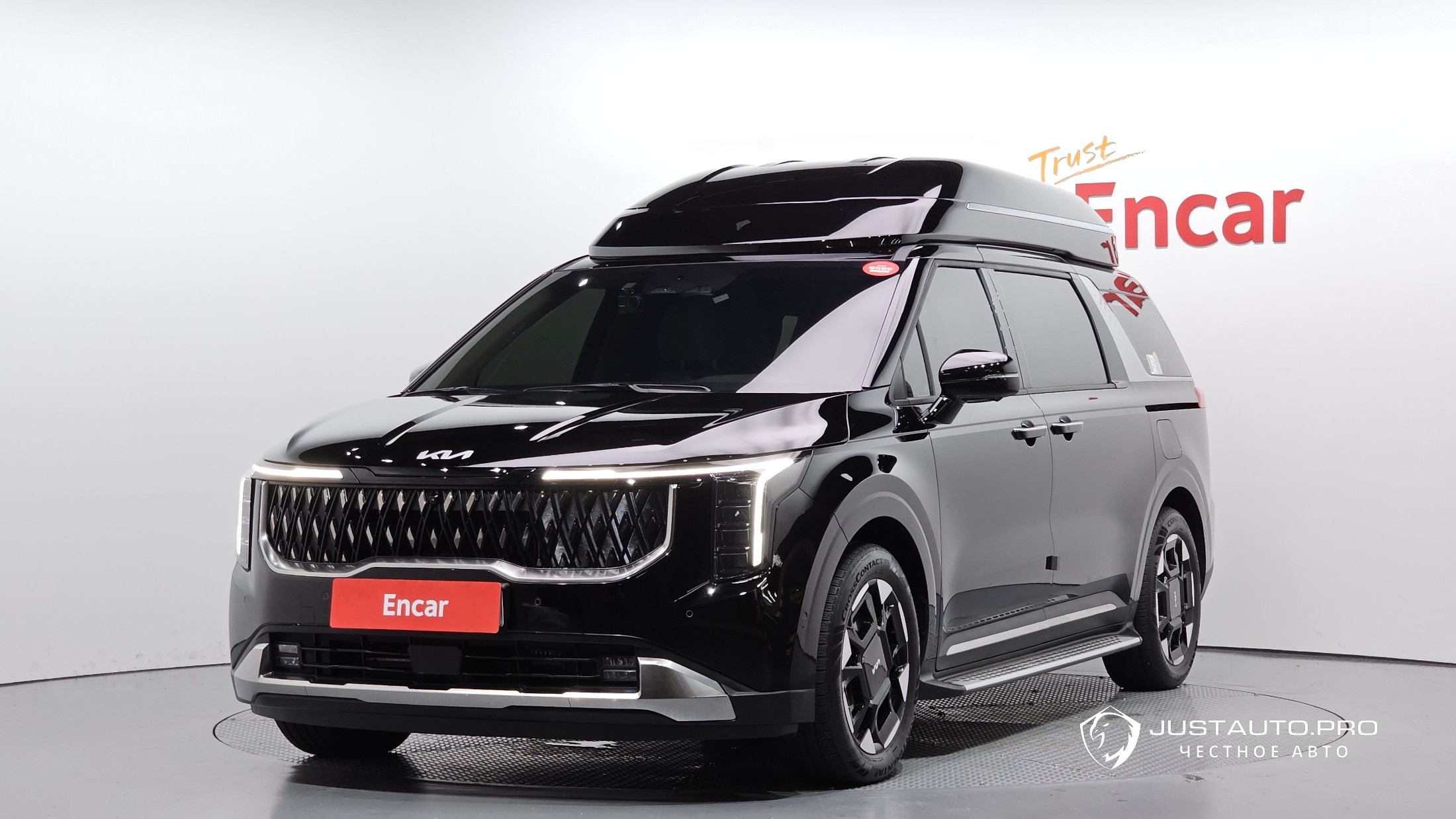 Автомобиль Kia Canival