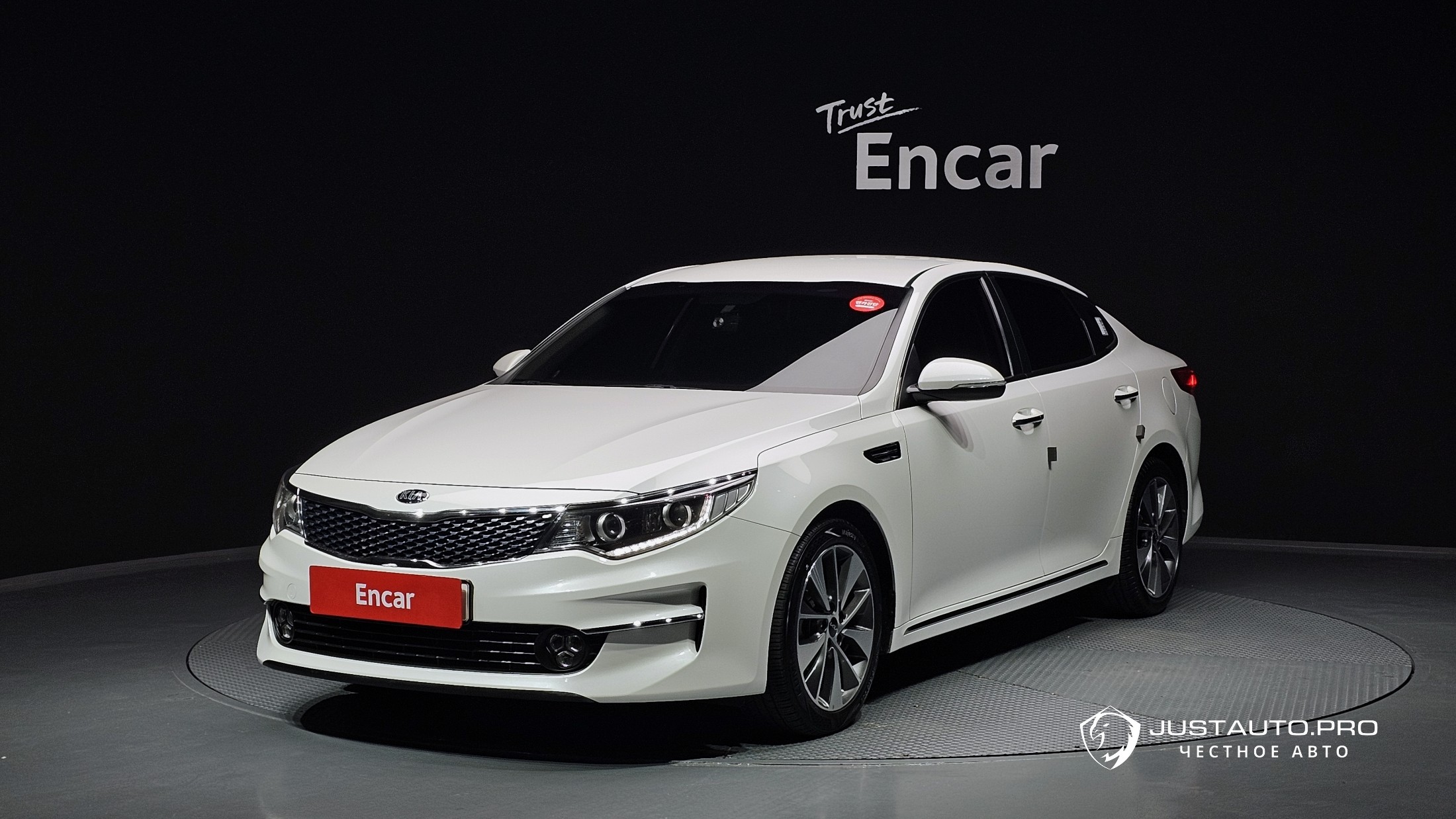 Автомобиль Kia K5