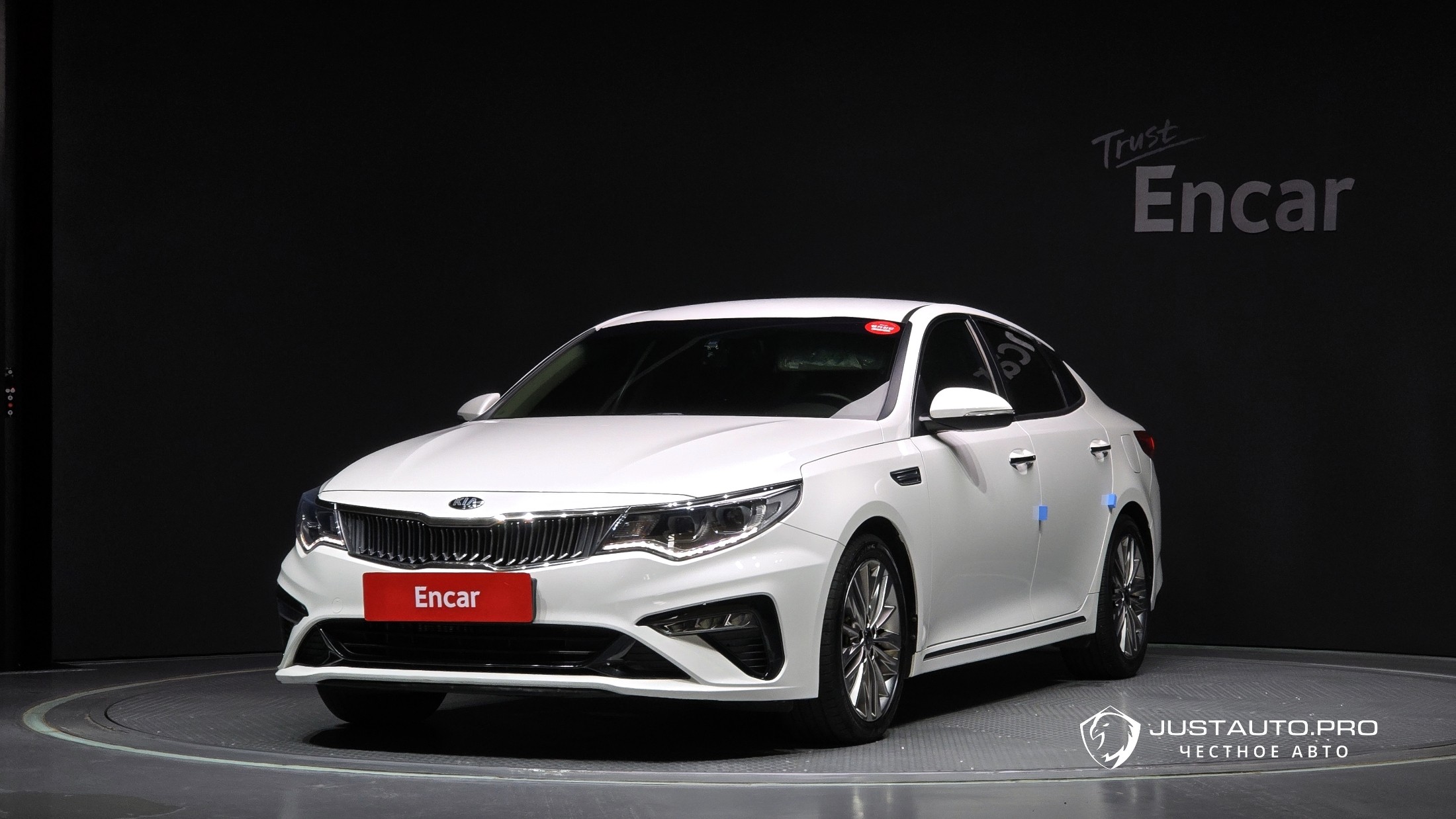 Автомобиль Kia K5