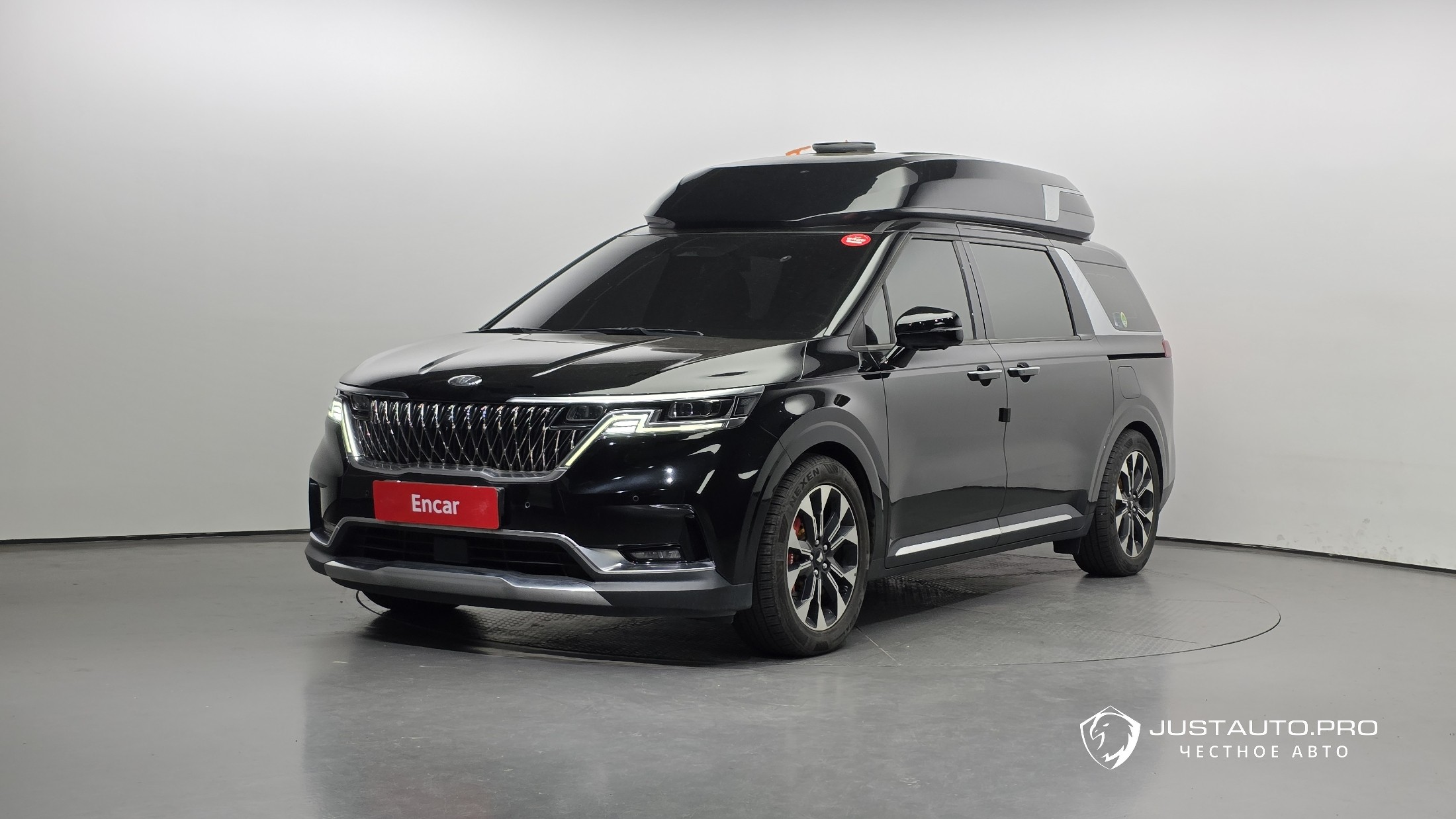 Автомобиль Kia Canival