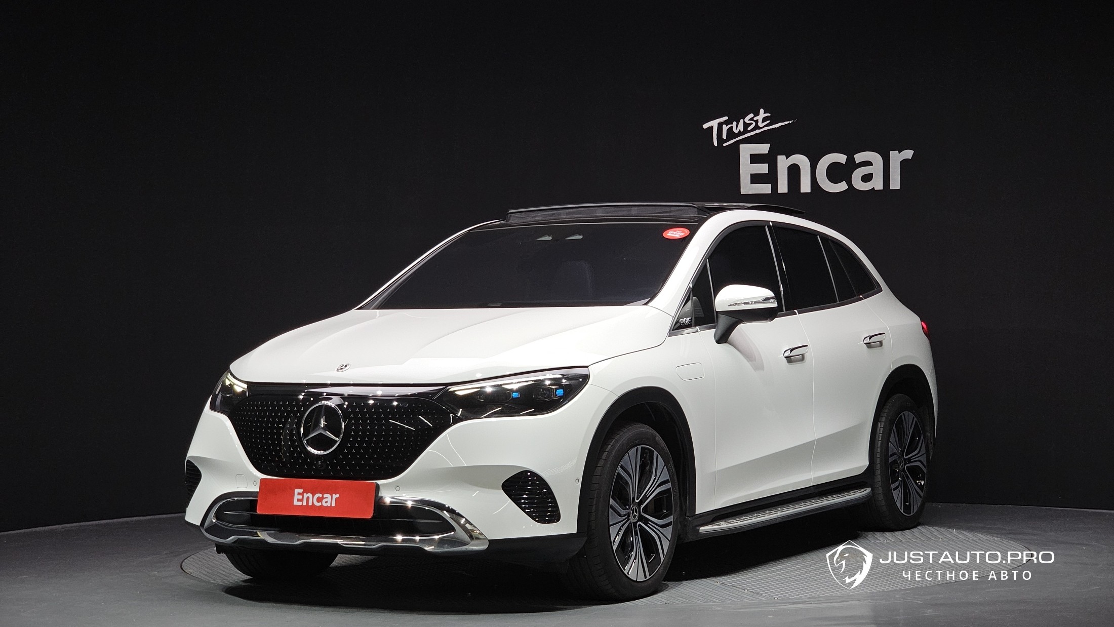 Автомобиль Mercedes-Benz EQE