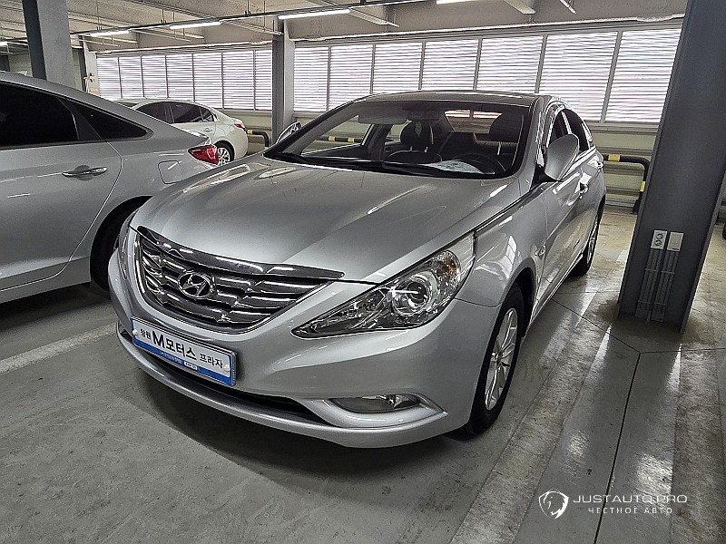 Автомобиль Hyundai Sonata