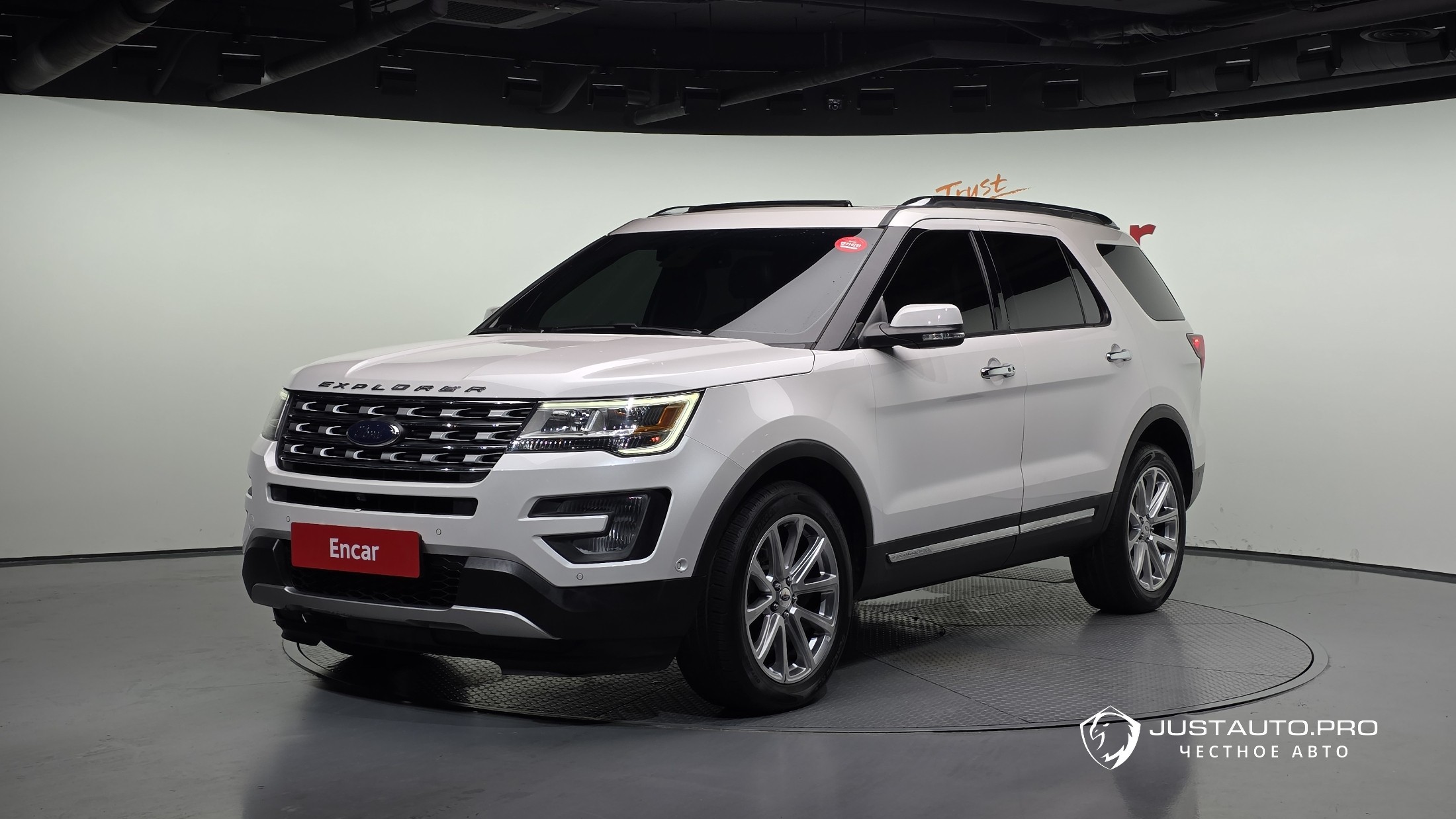 Автомобиль Ford Explorer