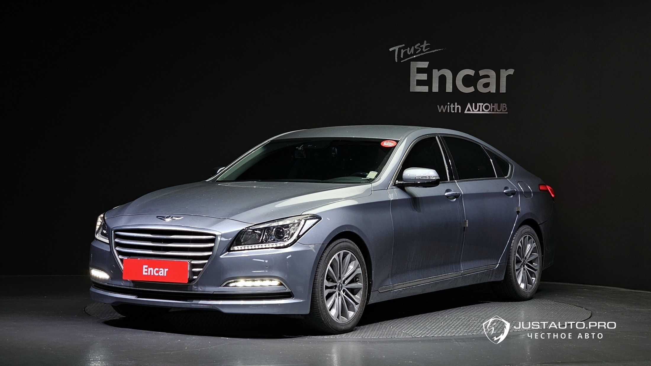 Автомобиль Hyundai Genesis