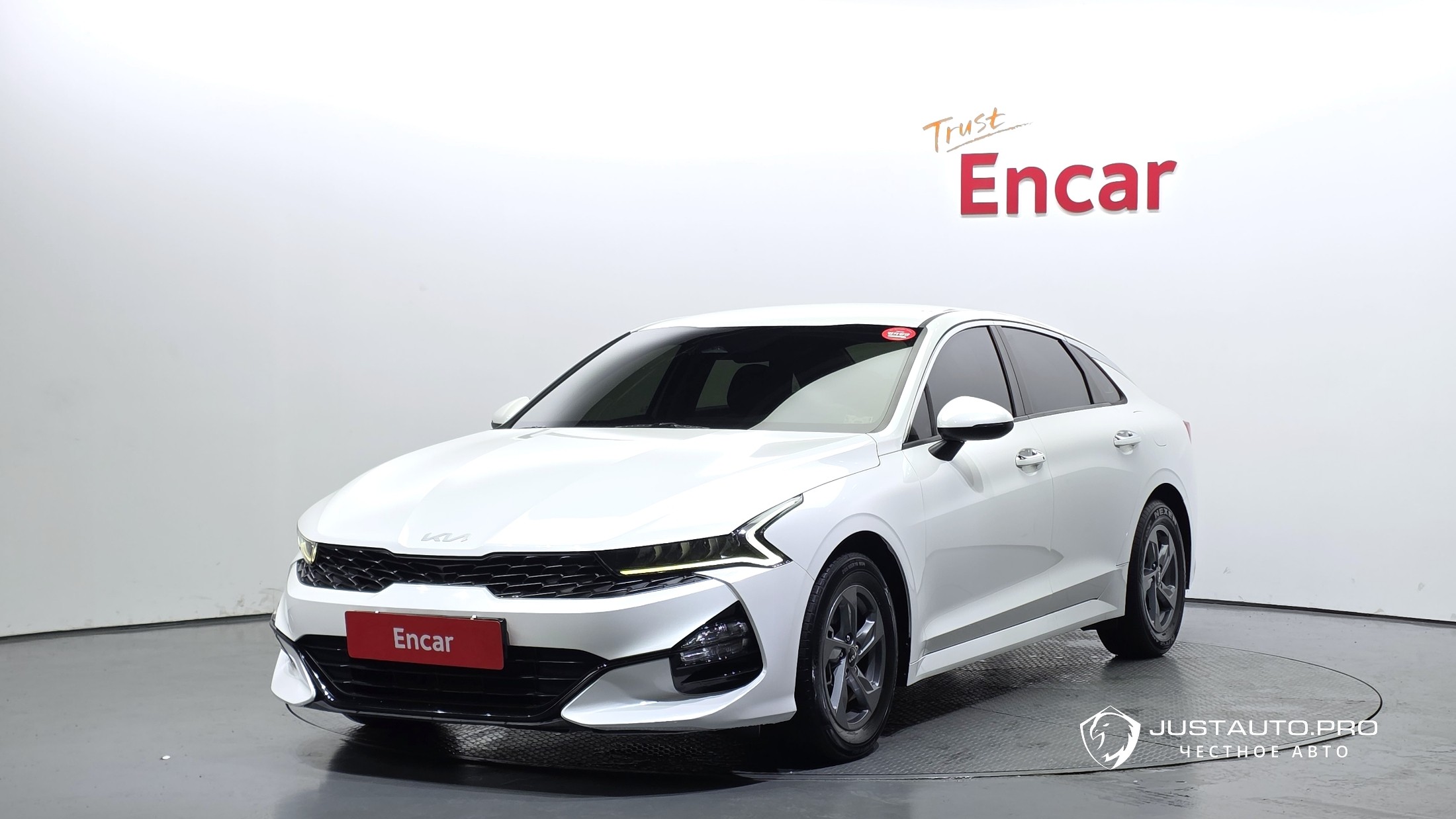 Автомобиль Kia K5