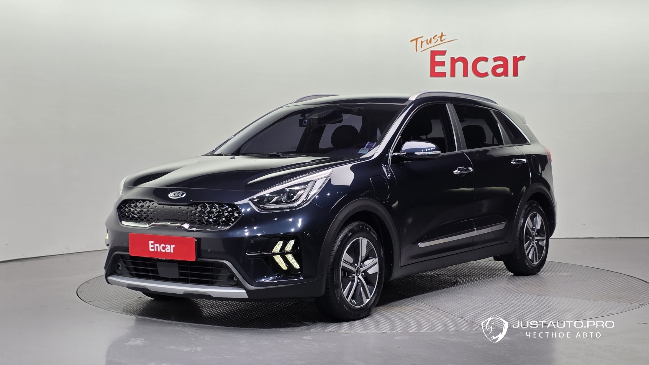 Автомобиль Kia Niro