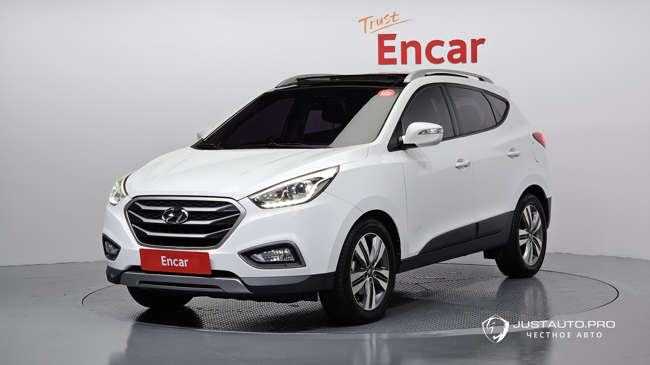 Автомобиль Hyundai Tucson
