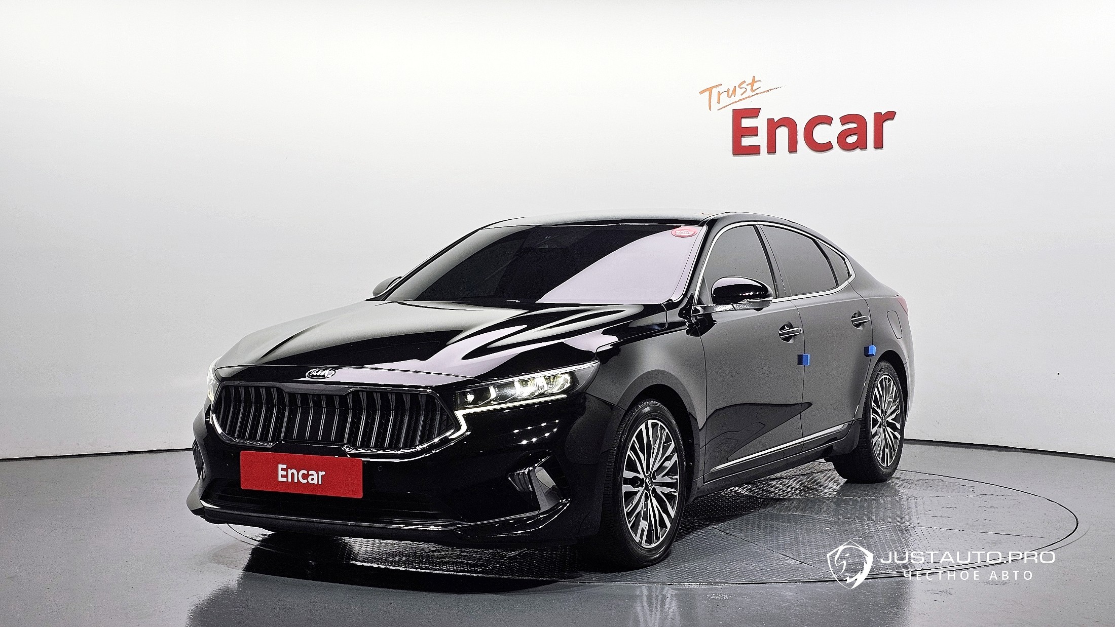 Автомобиль Kia K7